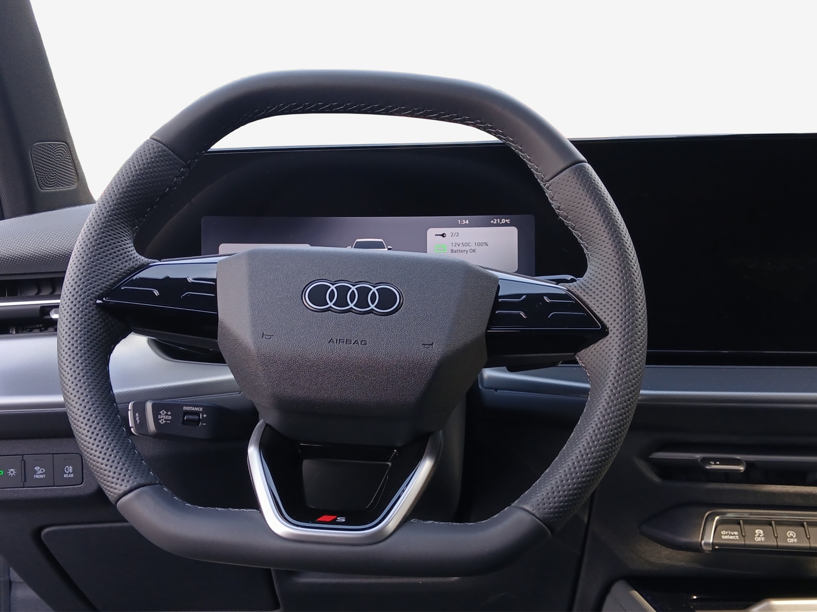 AUDI Q3 SUV 110 kW TFSI S tronic-image-9