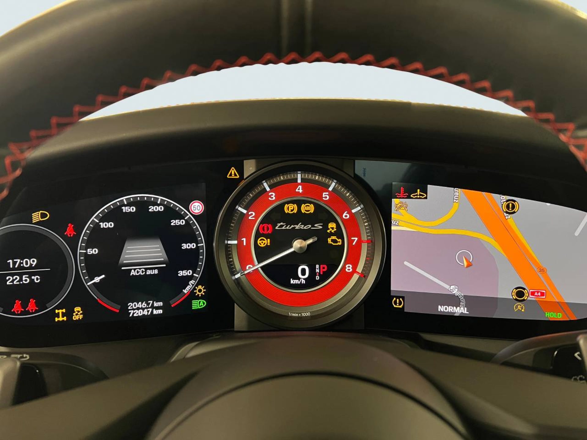 PORSCHE 911 Turbo S-image-25