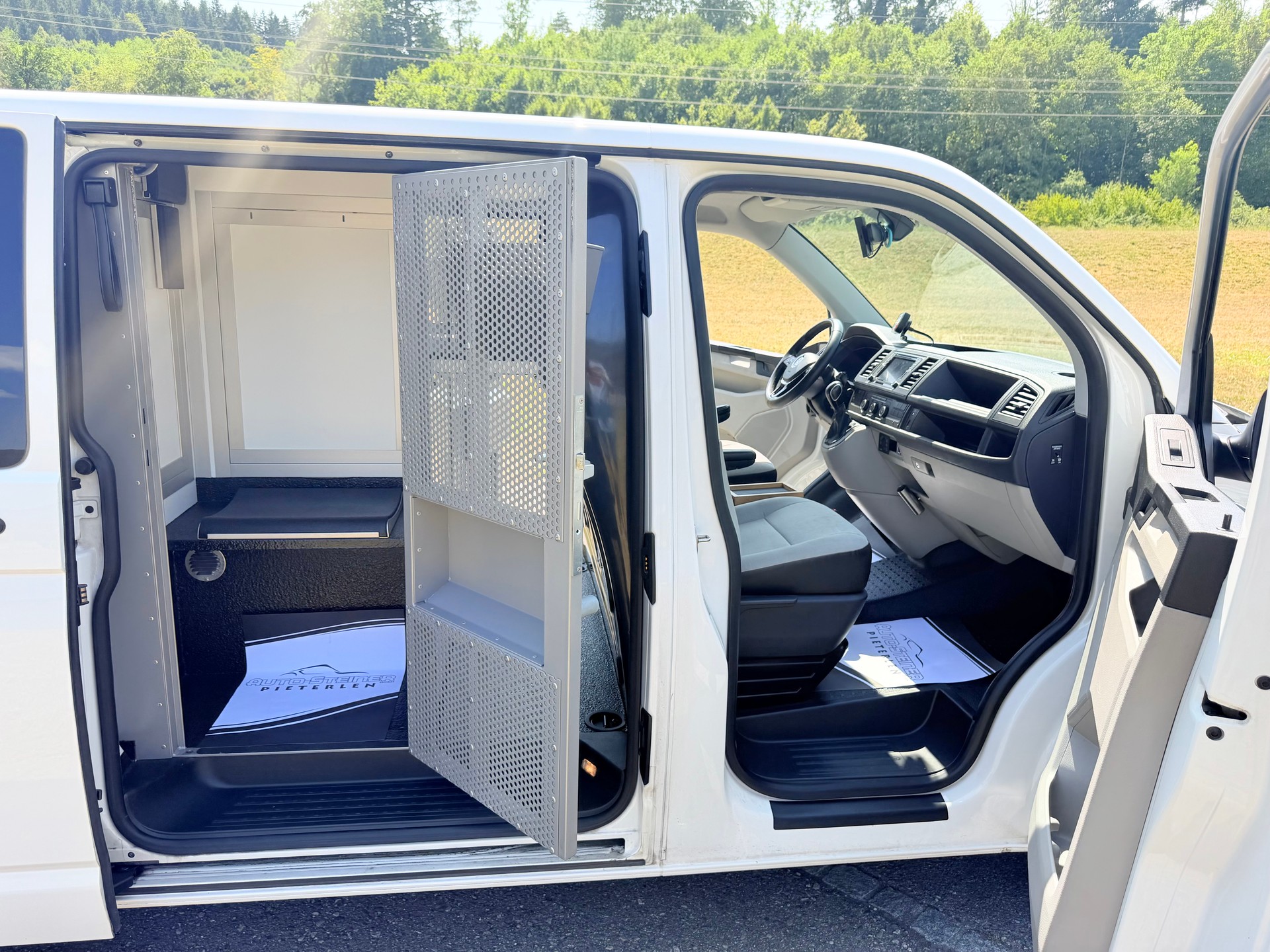 VW 4X4 "ZELLENWAGEN" T6 2.0 Bi-TDI 4-MOTION. AUTOMAT. EX POLICE. TOP AUSSTATTUNG. GEFÄNGNISWAGEN !! 240 PS. PREIS 23`900.--image-33