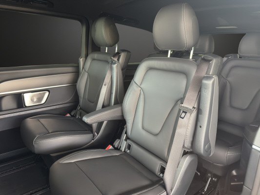 MERCEDES-BENZ V 300 d lang Exclus. 9G-T-image-10