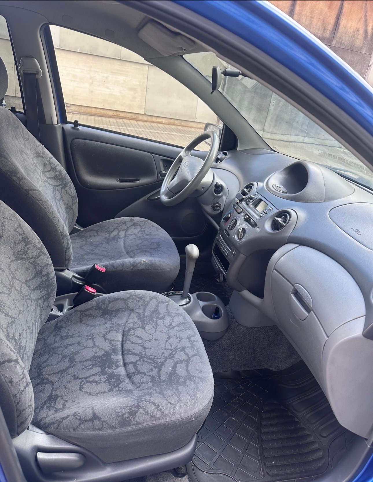 TOYOTA Yaris 1.3 Linea Luna, Automat, Klima, Bluetooth-image-7