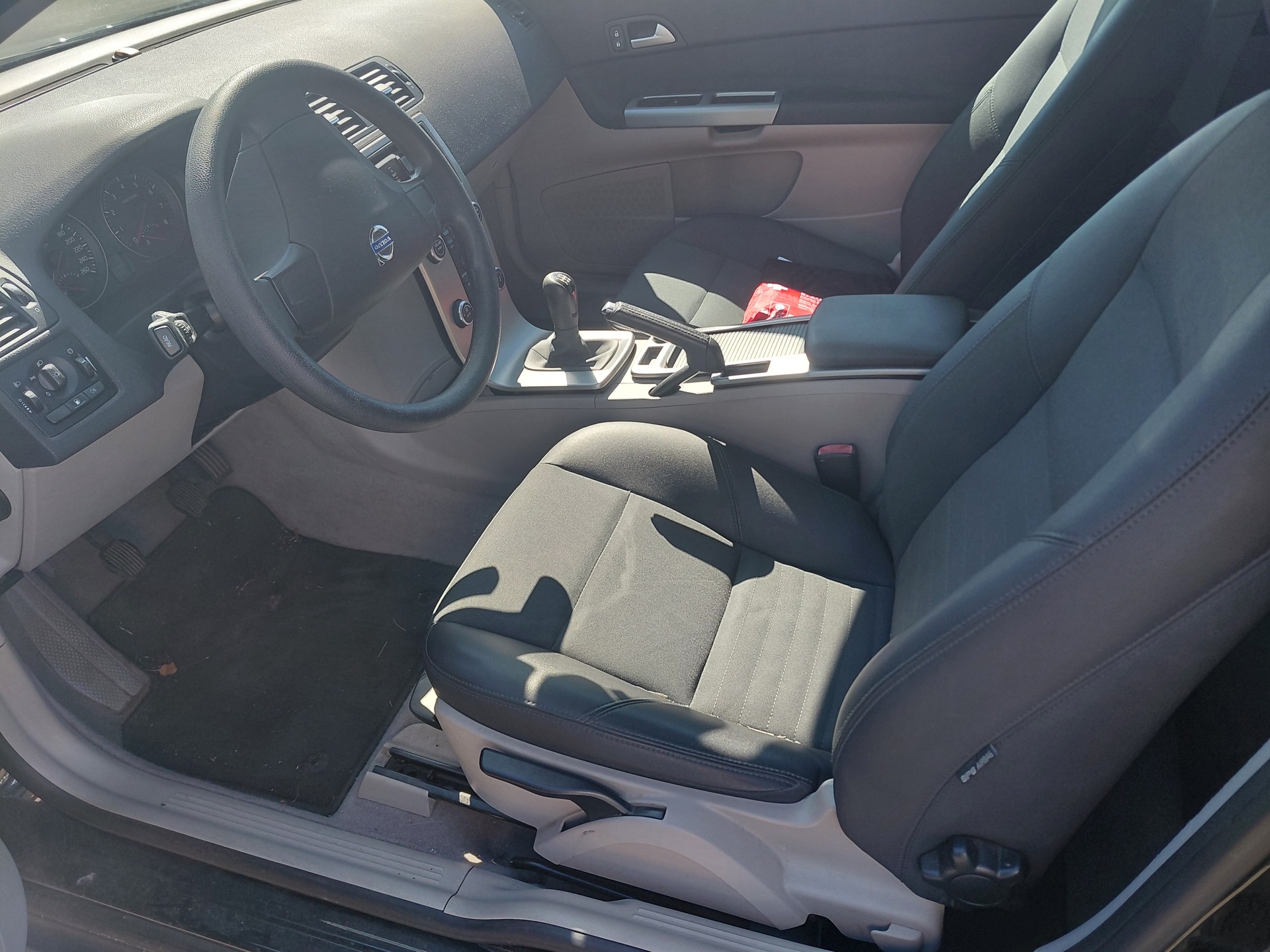 VOLVO C30 1.8 FlexiFuel Kinetic-image-7