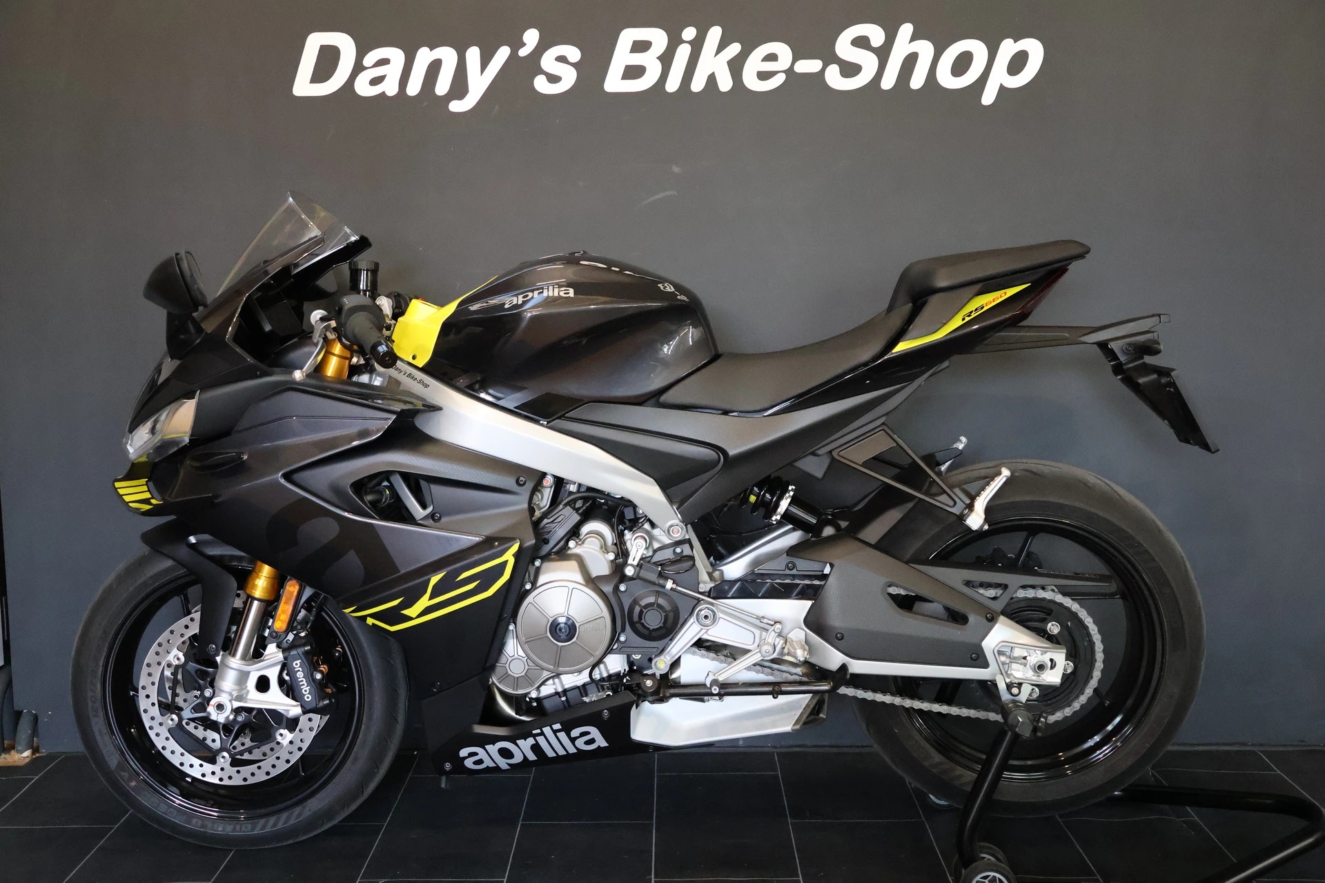 APRILIA RS 660 black Rims E5+ (35kW)