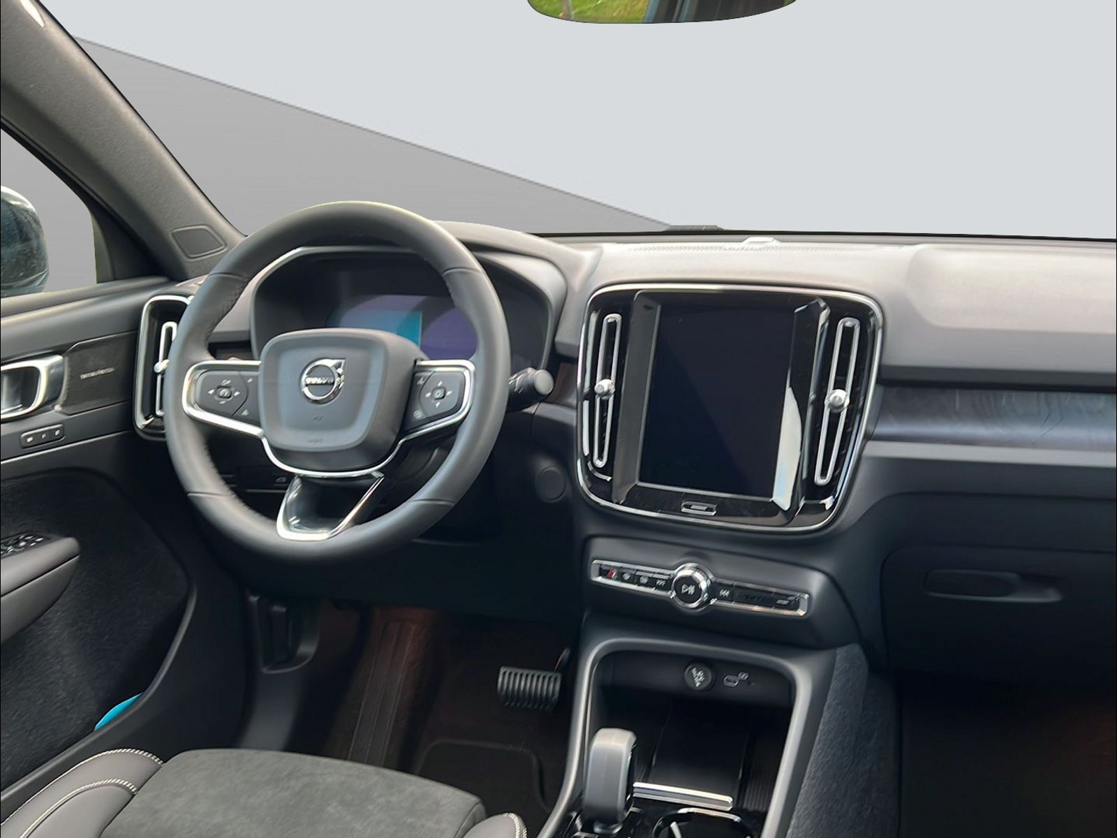 VOLVO C40 P8 Twin Recharge Ultimate AWD-image-12