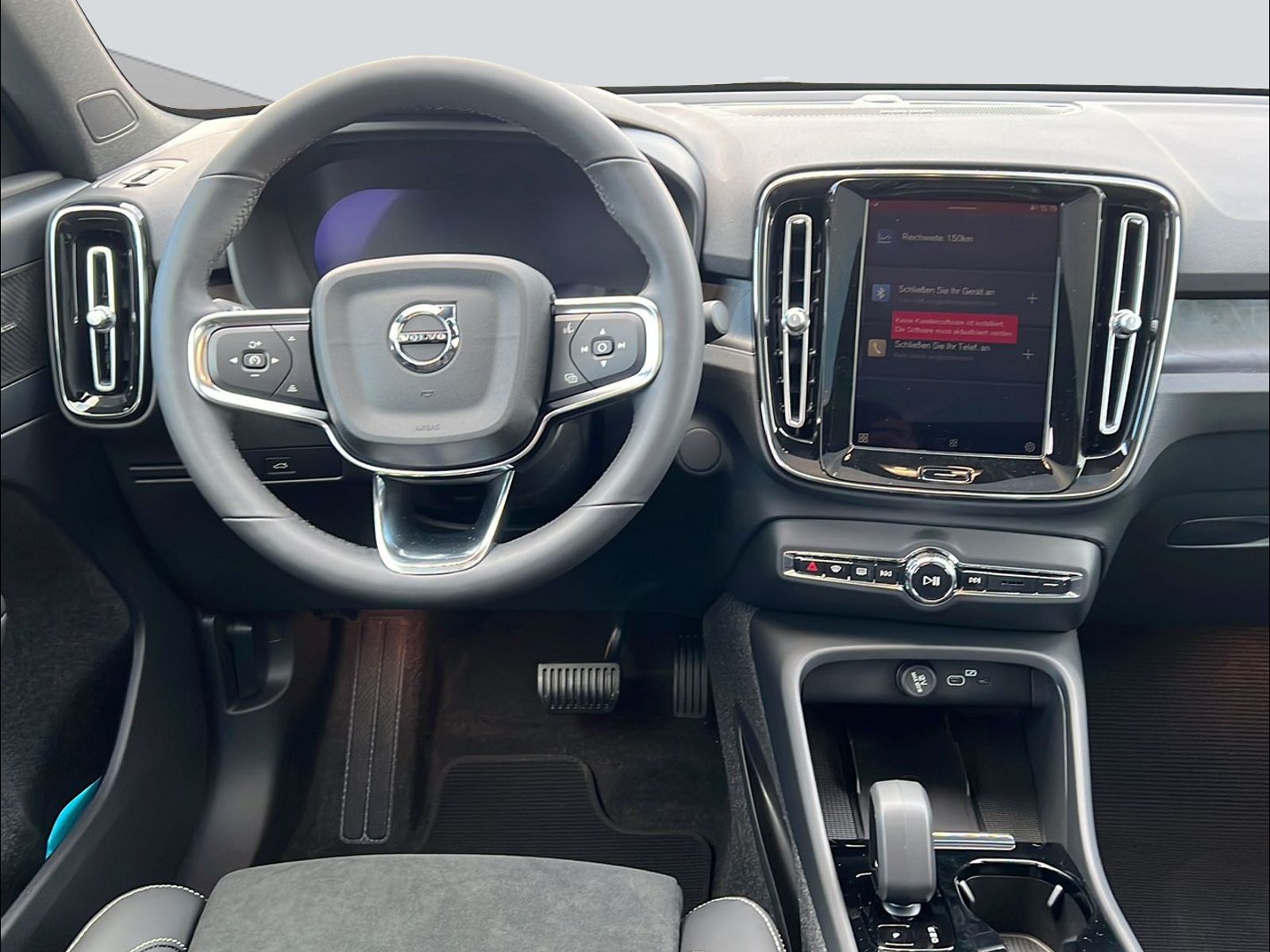 VOLVO C40 P8 Twin Recharge Ultimate AWD-image-11