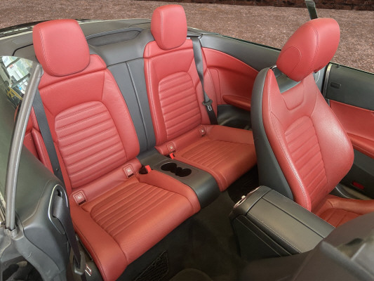 MERCEDES-BENZ C 200 AMG Line 4Matic-image-12
