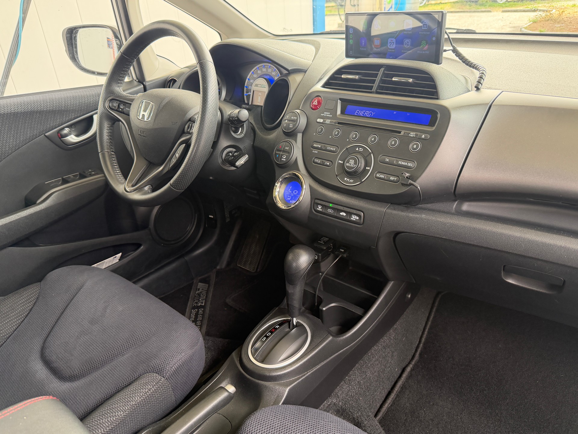 HONDA Jazz 1.3i Hybrid Elegance CVT-image-2
