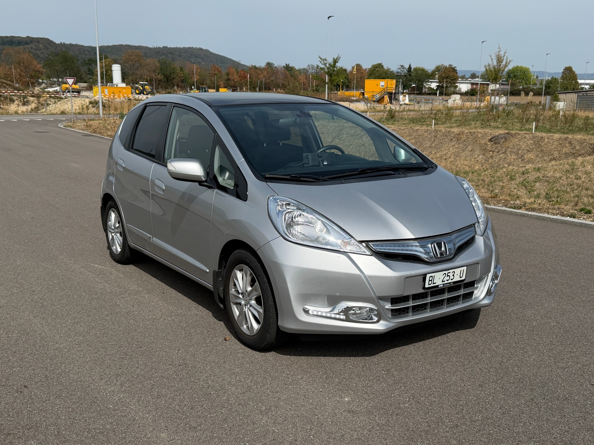 HONDA Jazz 1.3i Hybrid Elegance CVT-image-4