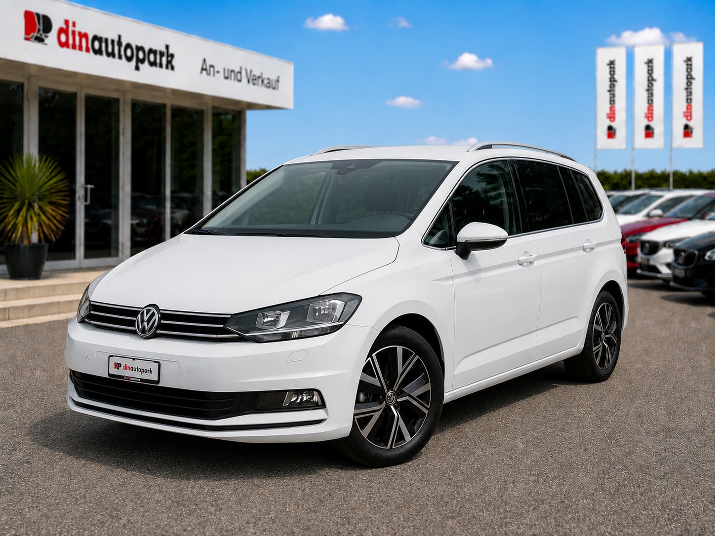 VW Touran 2.0 TDI BlueMotion Technology Highline DSG * Top Ausstattung * *Top Zustand*-image-0