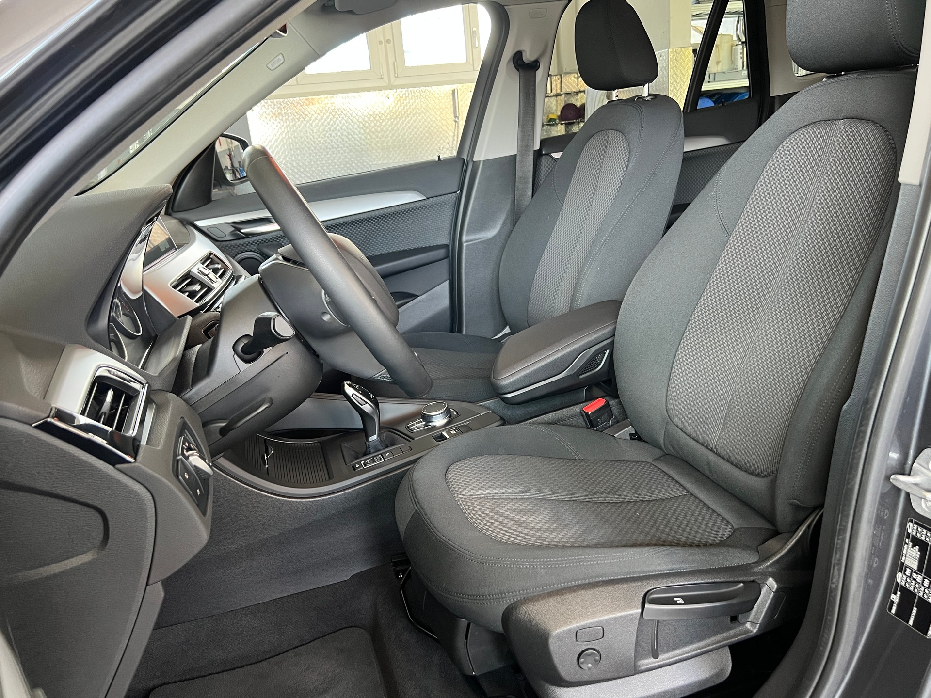 BMW X1 sDrive 18i Steptronic DSK-image-5