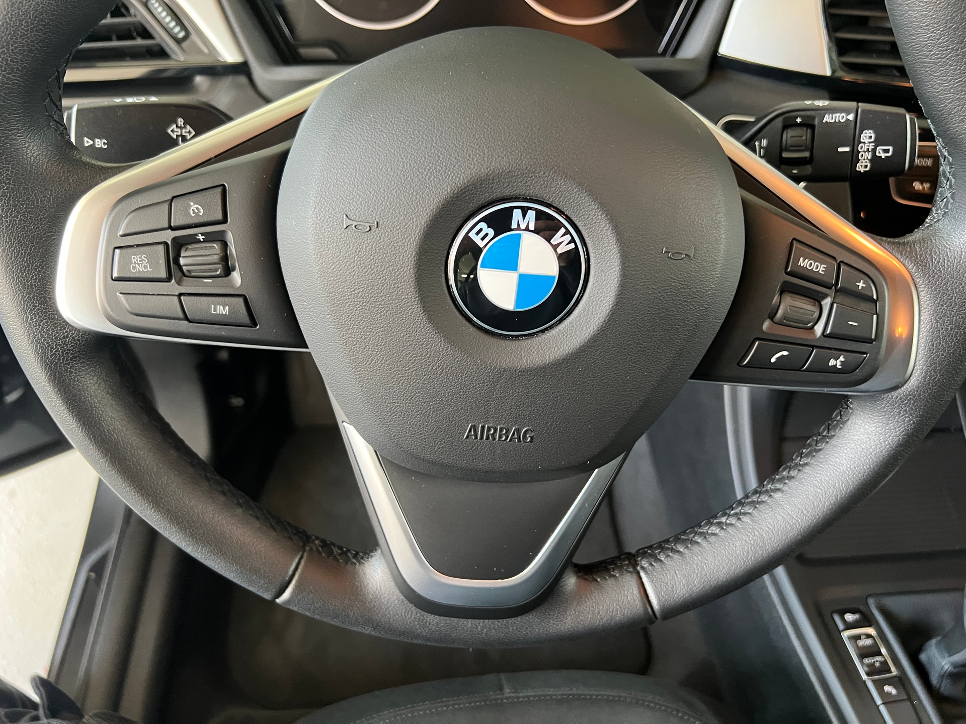 BMW X1 sDrive 18i Steptronic DSK-image-10
