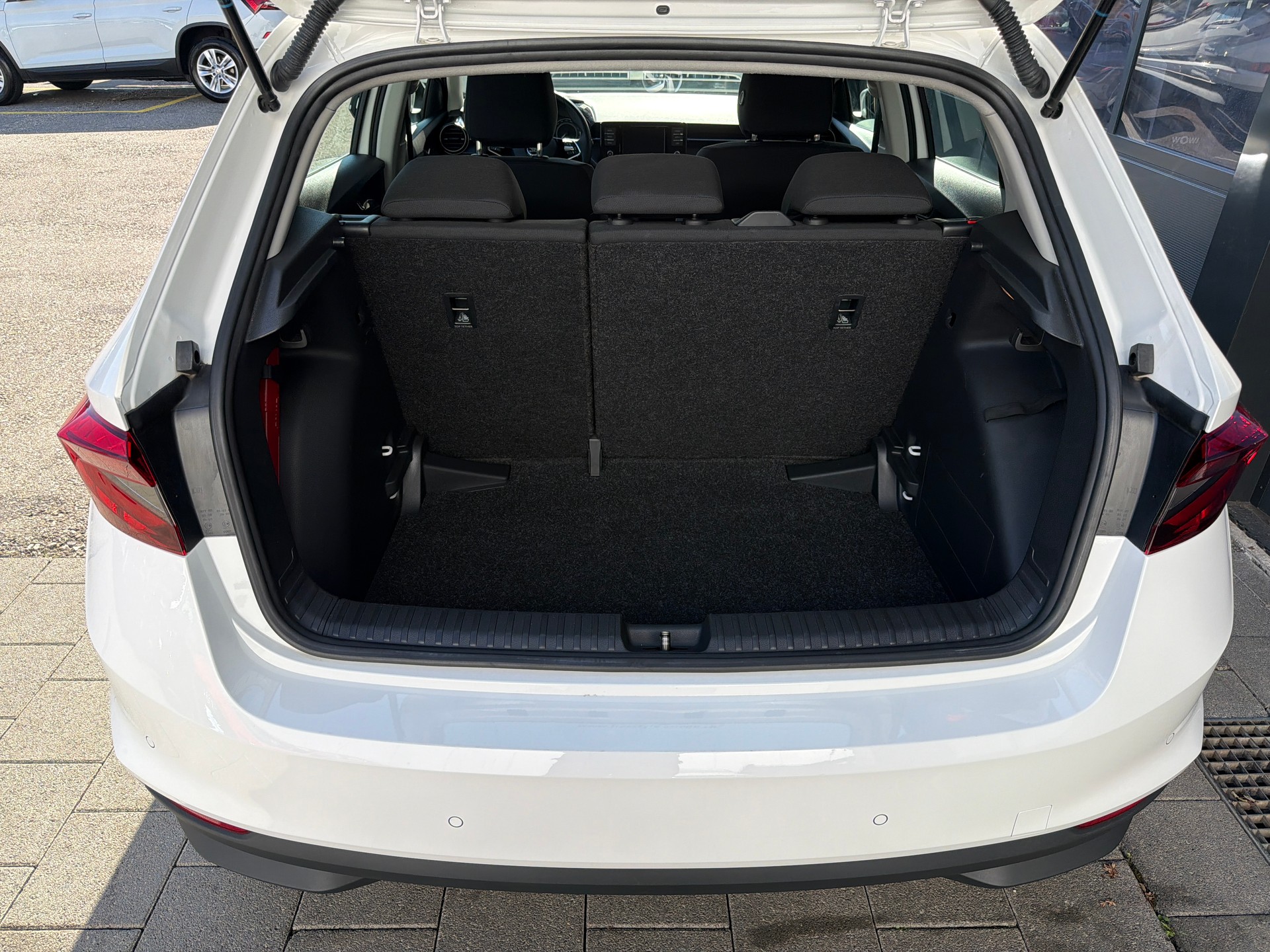 SKODA Fabia 1.0 MPI Active-image-5