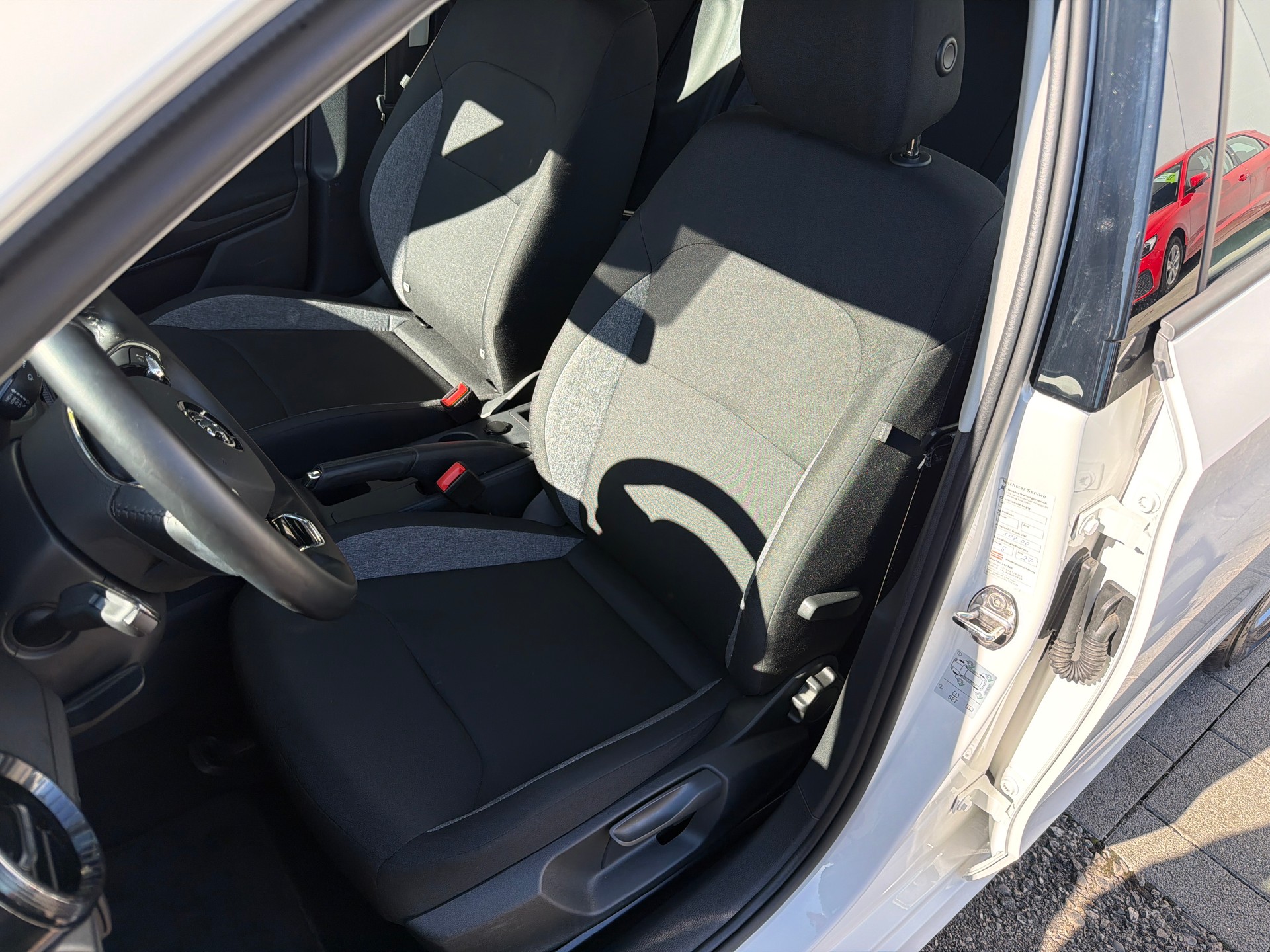SKODA Fabia 1.0 MPI Active-image-8