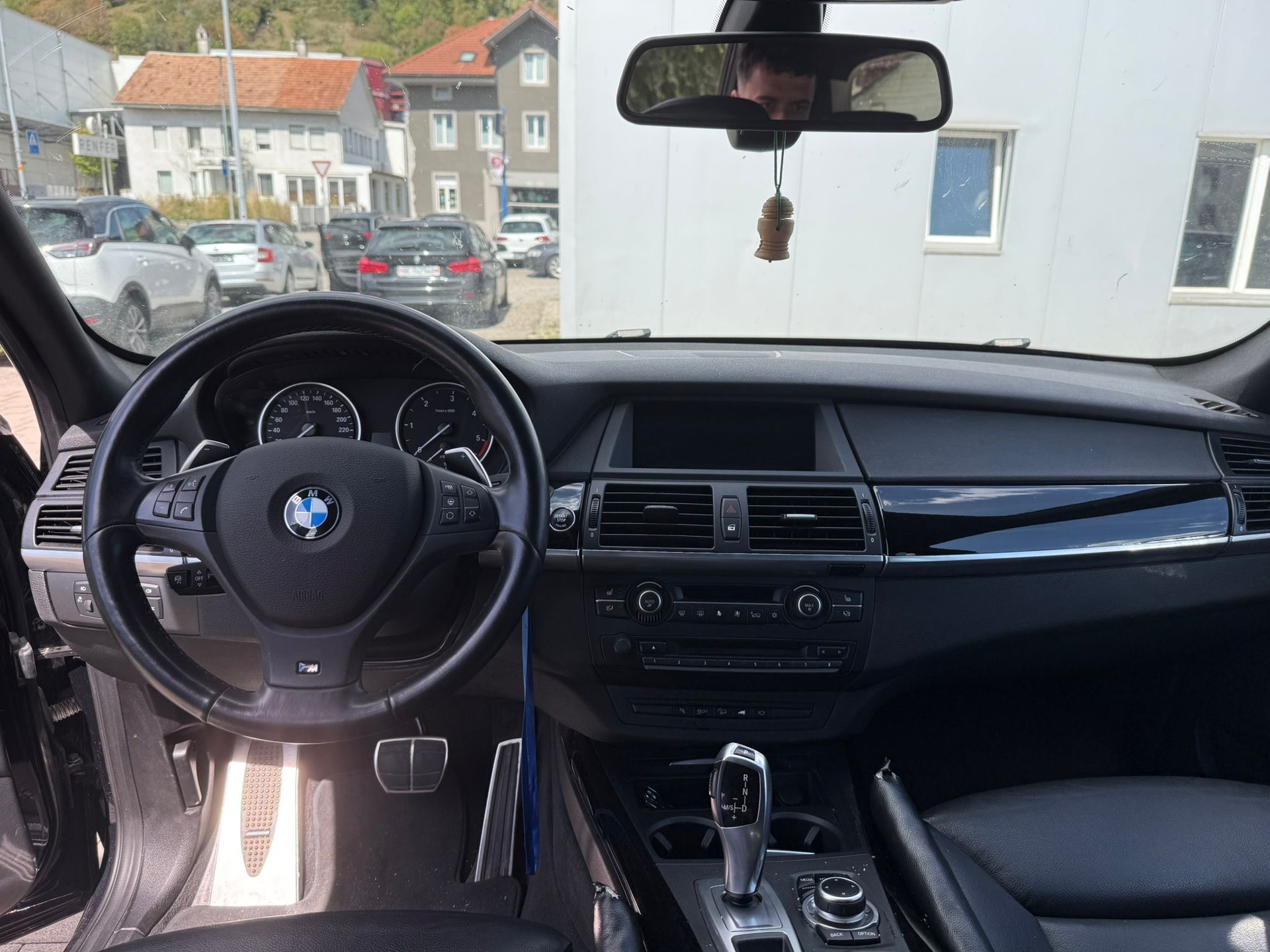 BMW X5 xDrive 40d Steptronic-image-15