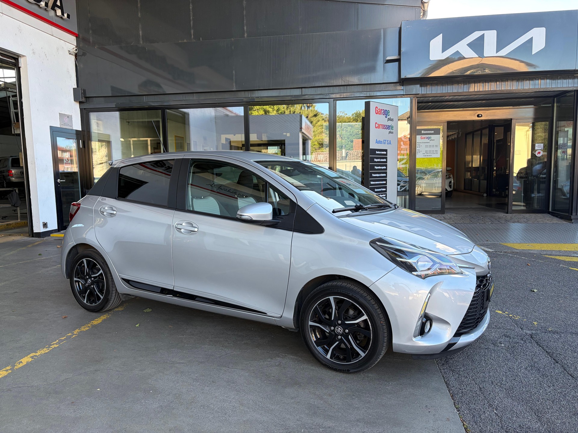 TOYOTA Yaris 1.5 VVT-iE Trend-image-1