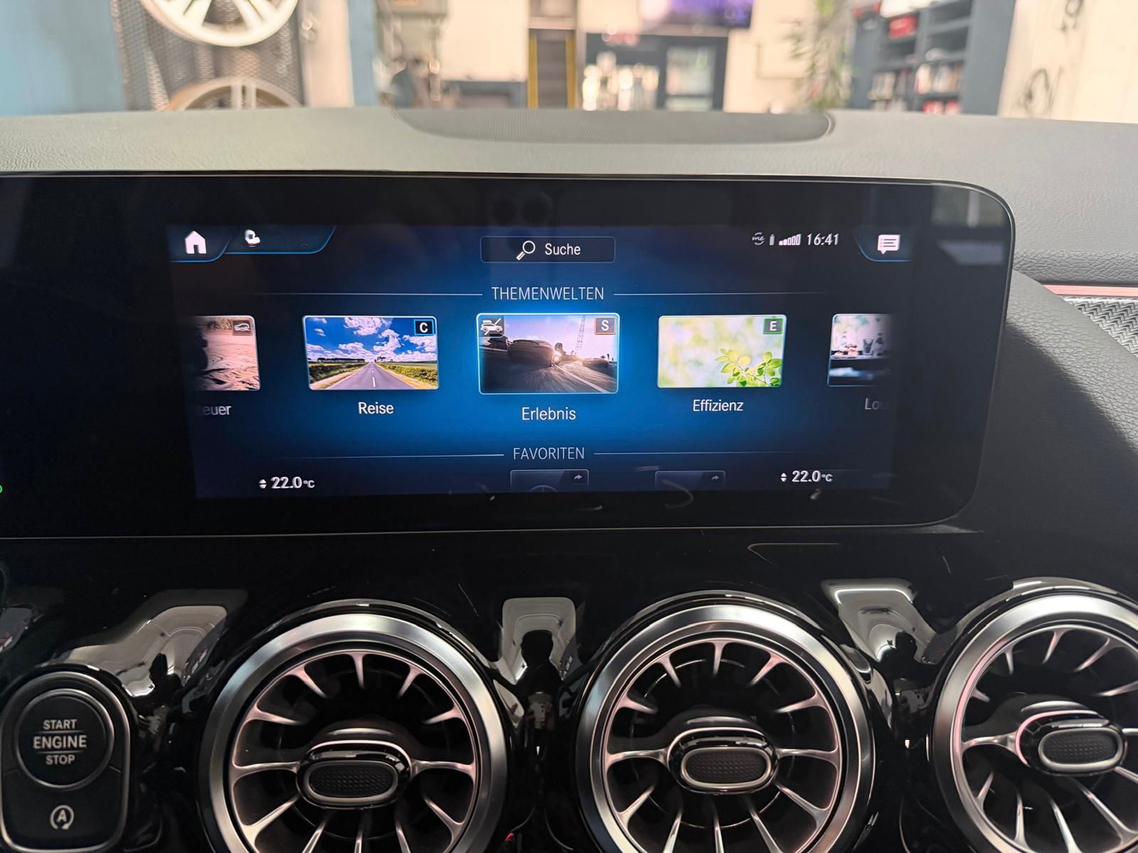 MERCEDES-BENZ GLA 250 4Matic AMG Line 8G-DCT-image-10