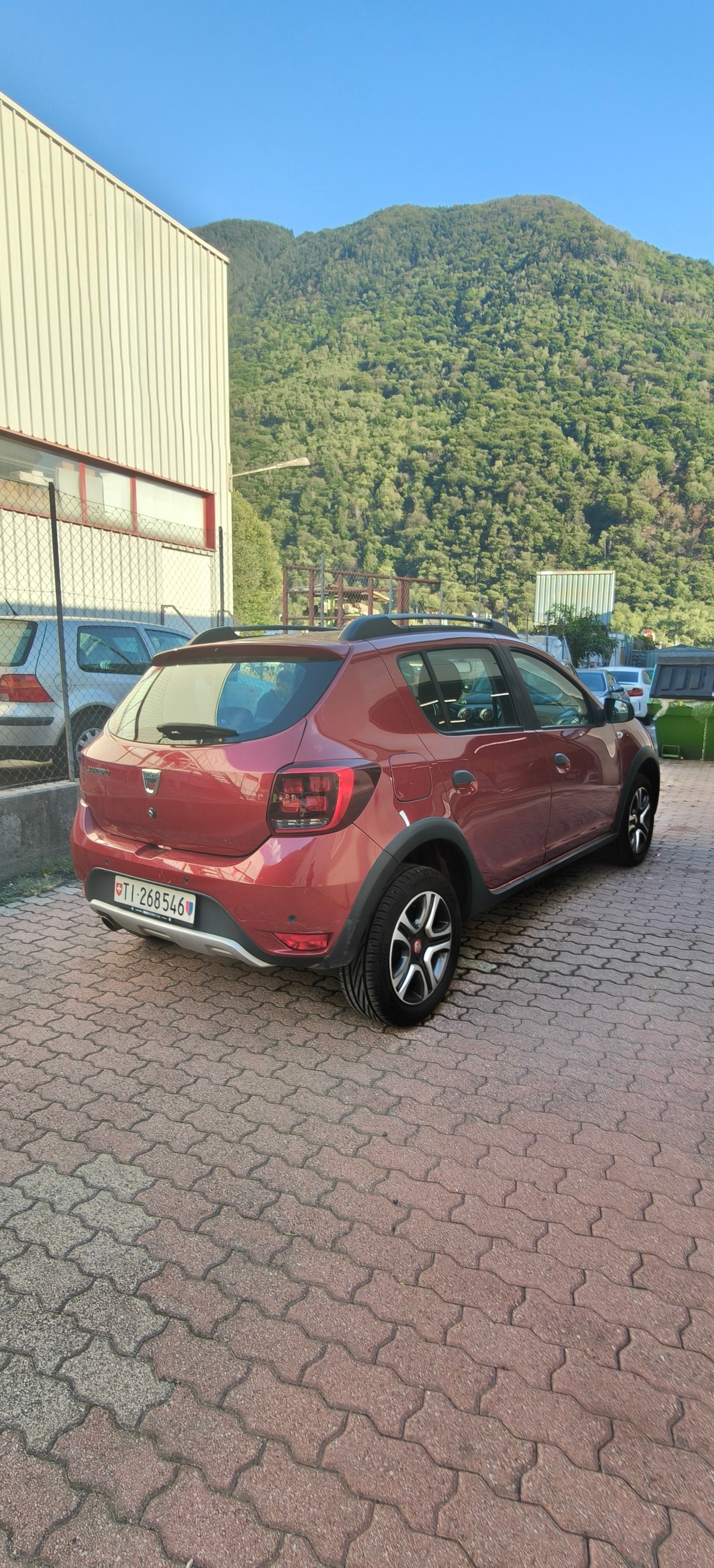 DACIA Sandero Tce 90 Stepway Automatic-image-3