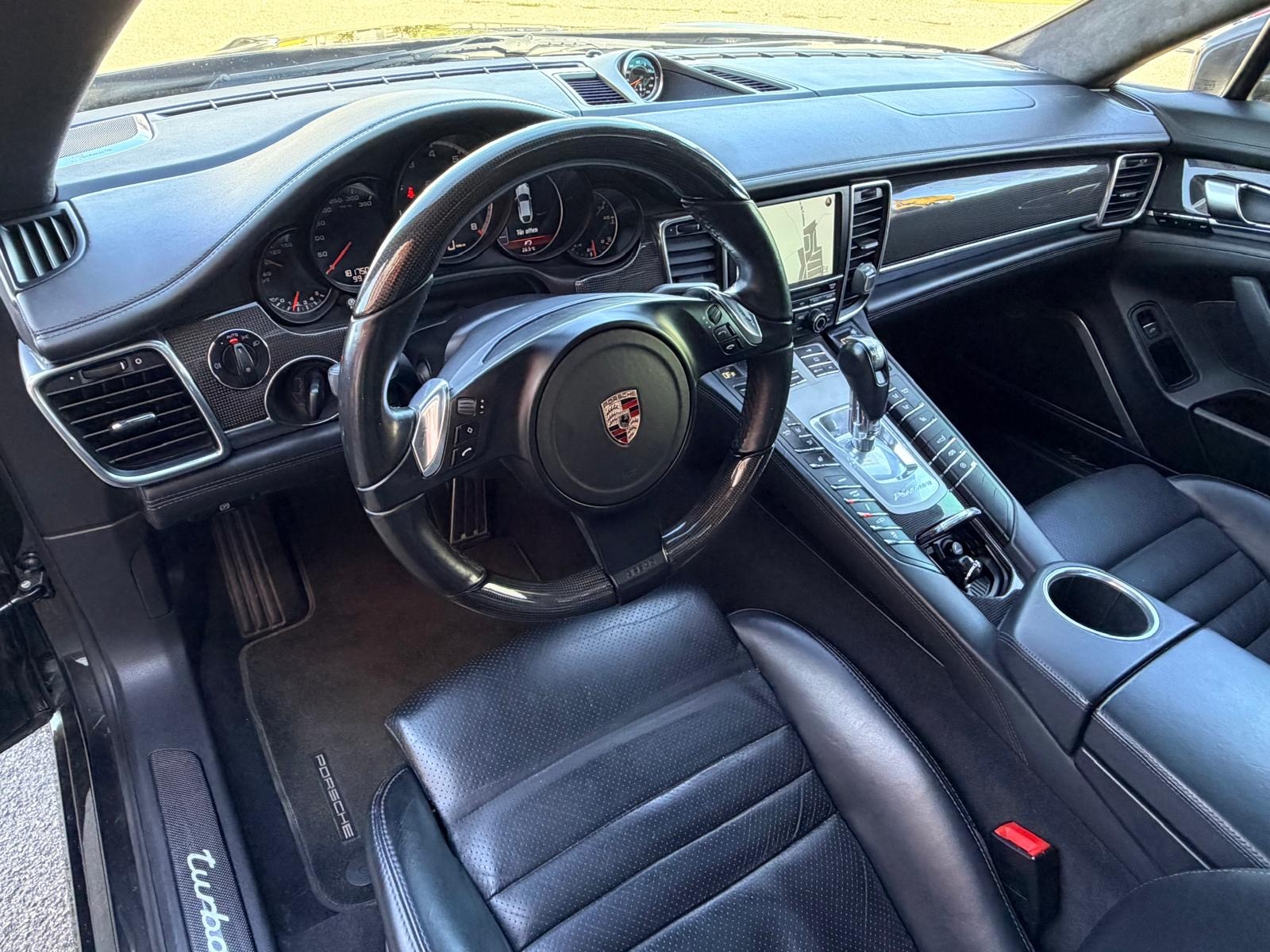 PORSCHE Panamera Turbo 4.8 PDK-image-14