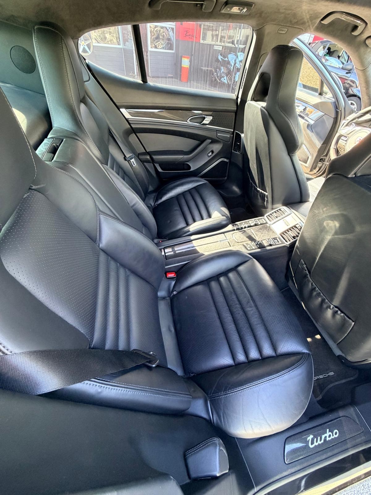 PORSCHE Panamera Turbo 4.8 PDK-image-10