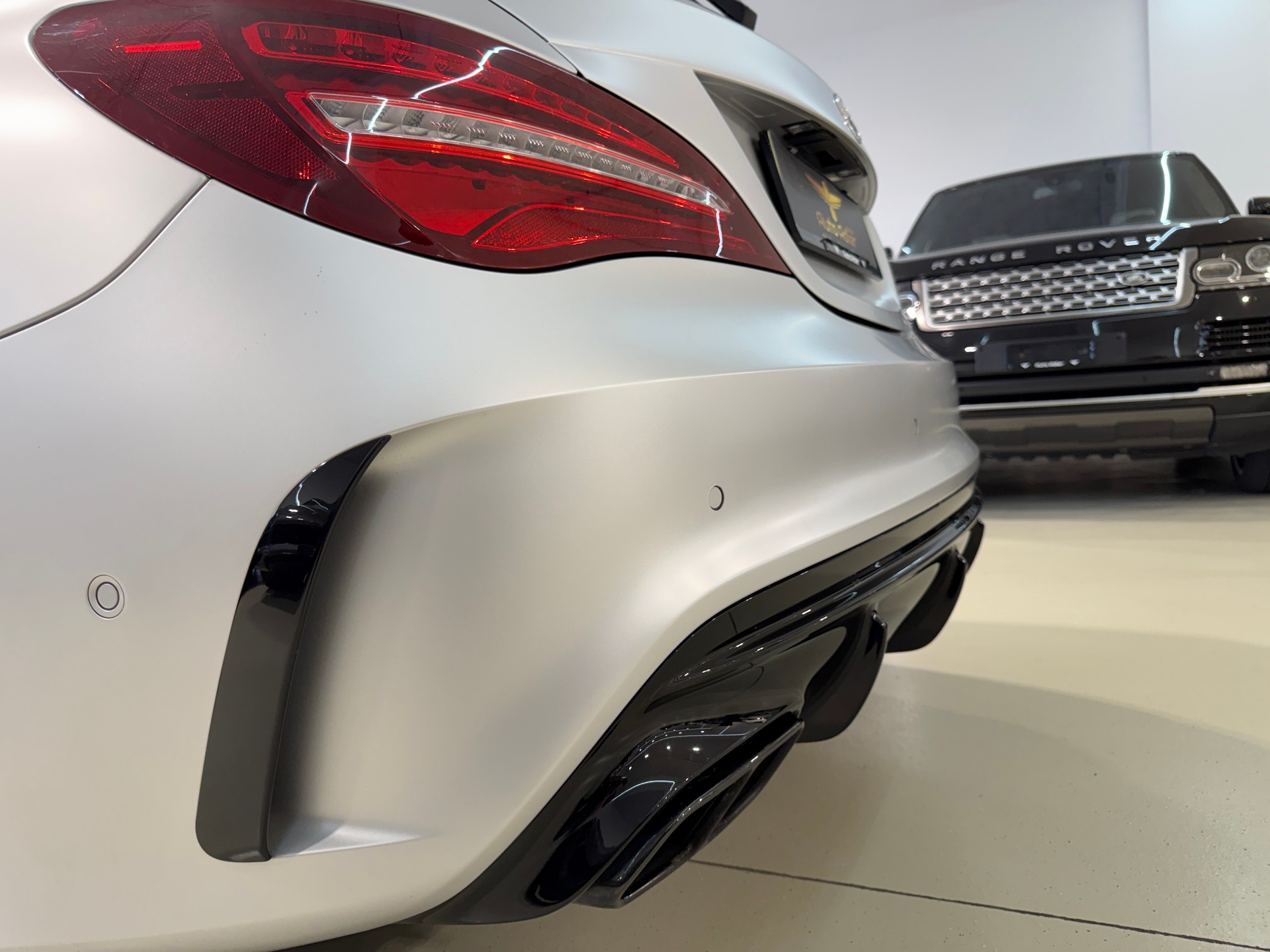 MERCEDES-BENZ CLA Shooting Brake 45 AMG 4Matic Speedshift-image-8