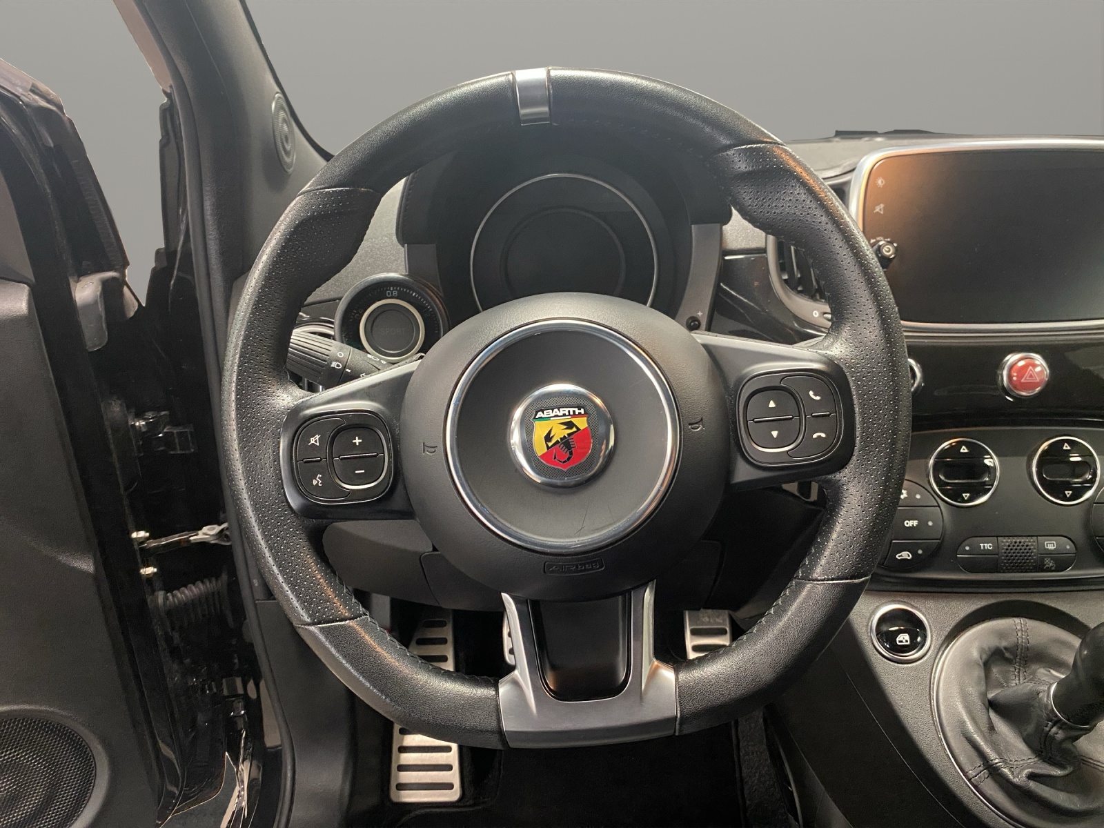 FIAT 595 C Abarth 1.4 T-Jet-image-12