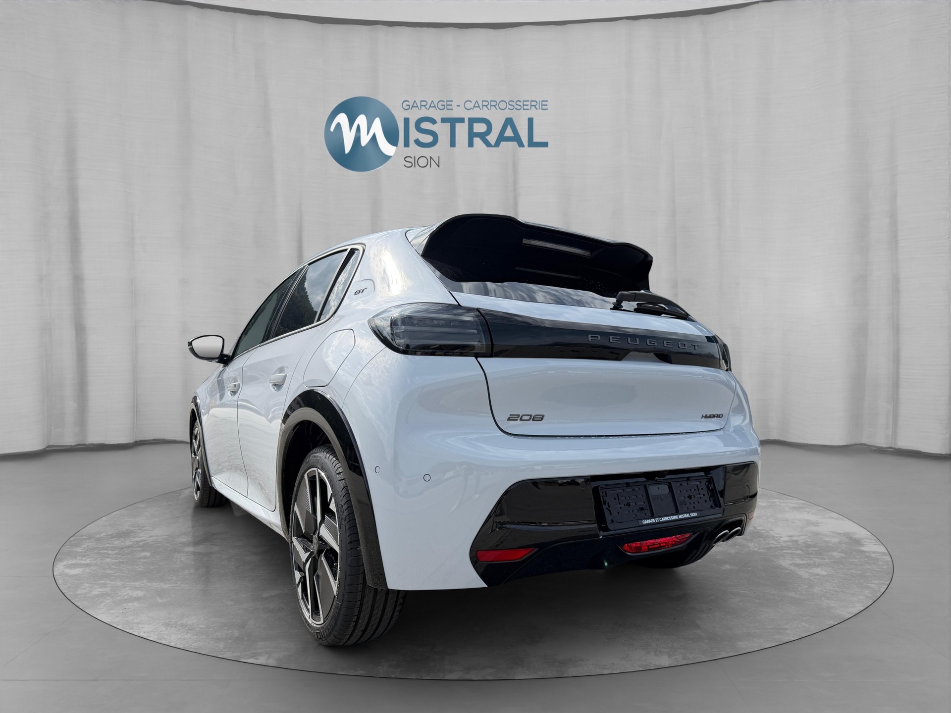 PEUGEOT 208 1.2 MHEV 145 GT Exclusive-image-2
