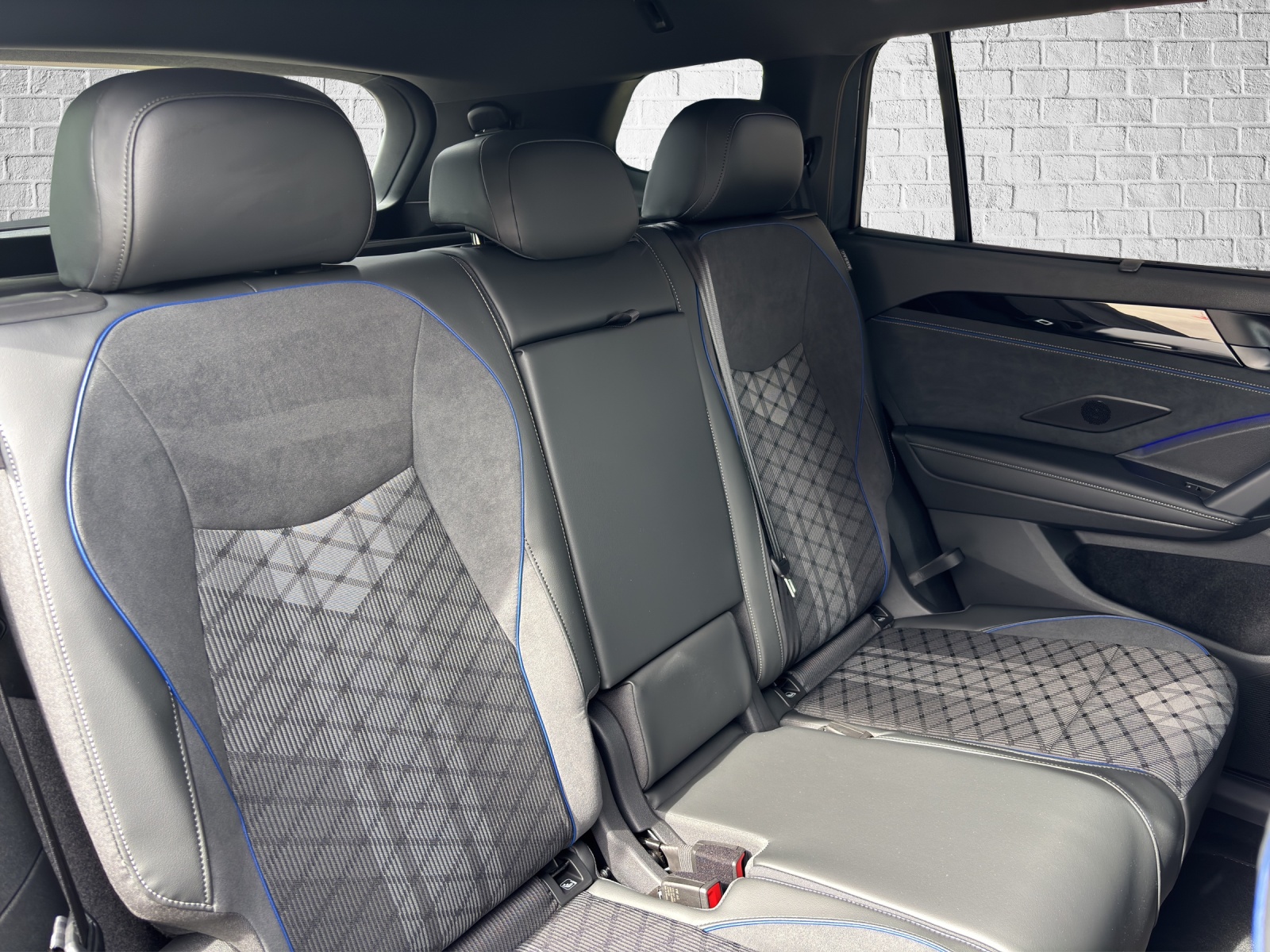 VW Tayron 2.0 TSI R-Line Plus DSG 4Motion-image-10