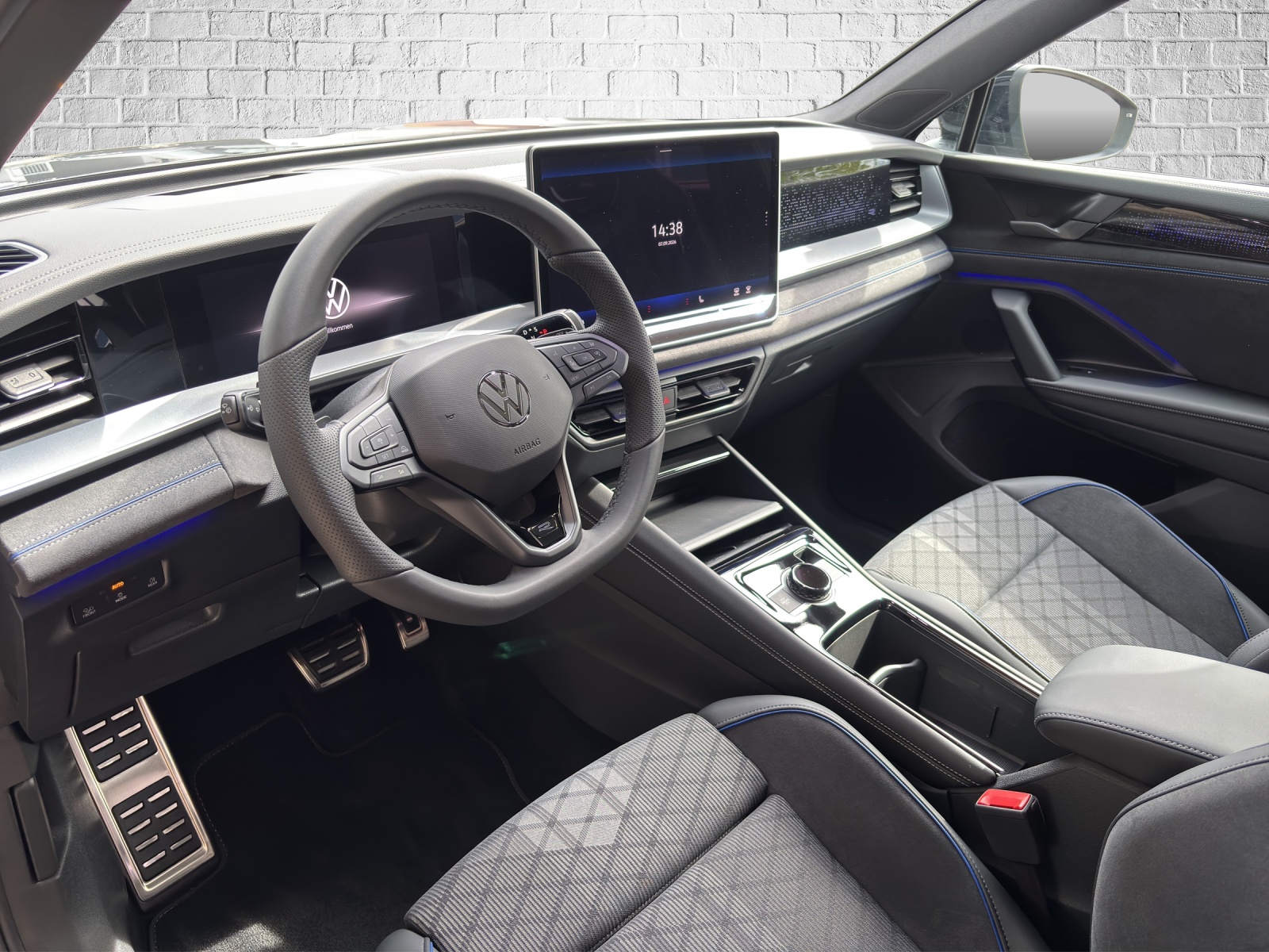 VW Tayron 2.0 TSI R-Line Plus DSG 4Motion-image-12