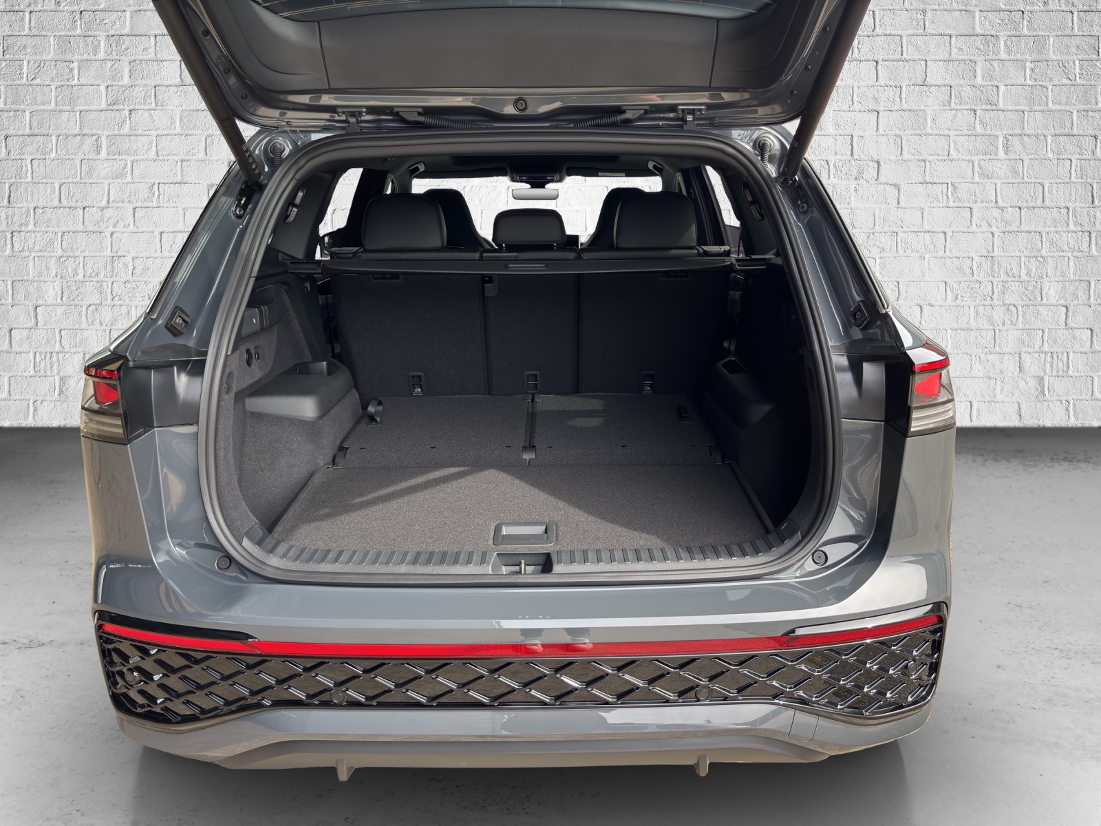 VW Tayron 2.0 TSI R-Line Plus DSG 4Motion-image-11