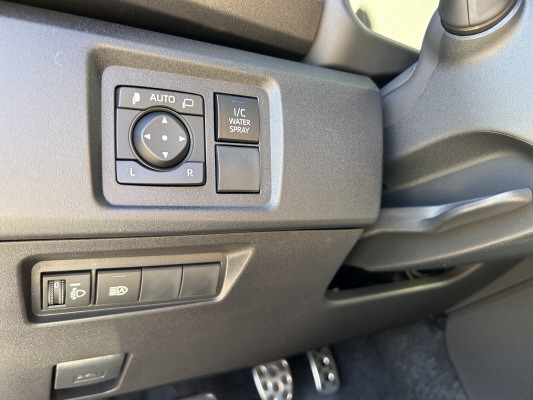 TOYOTA Yaris 1.6 GR Sport-image-7