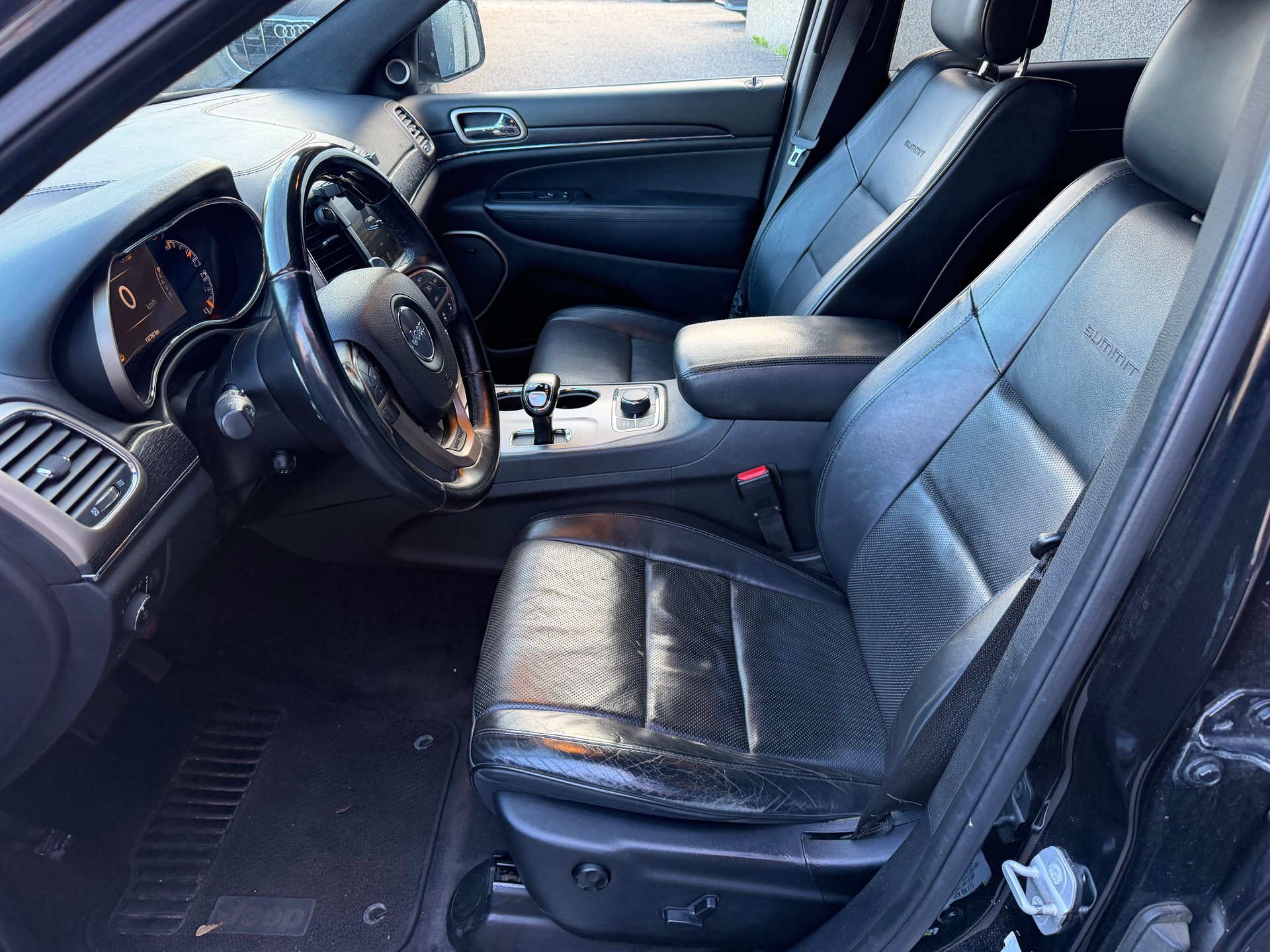JEEP Grand Cherokee 3.0 CRD Summit Automatic-image-6