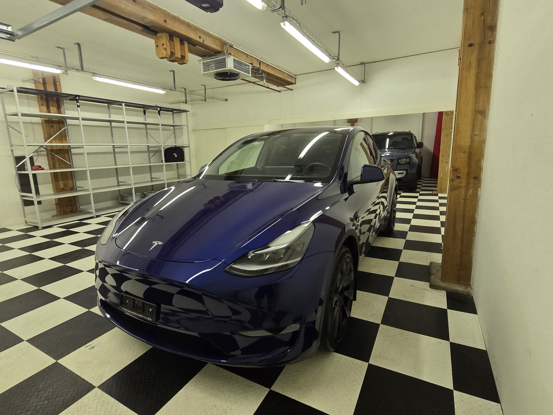 TESLA Model Y Long Range-image-3