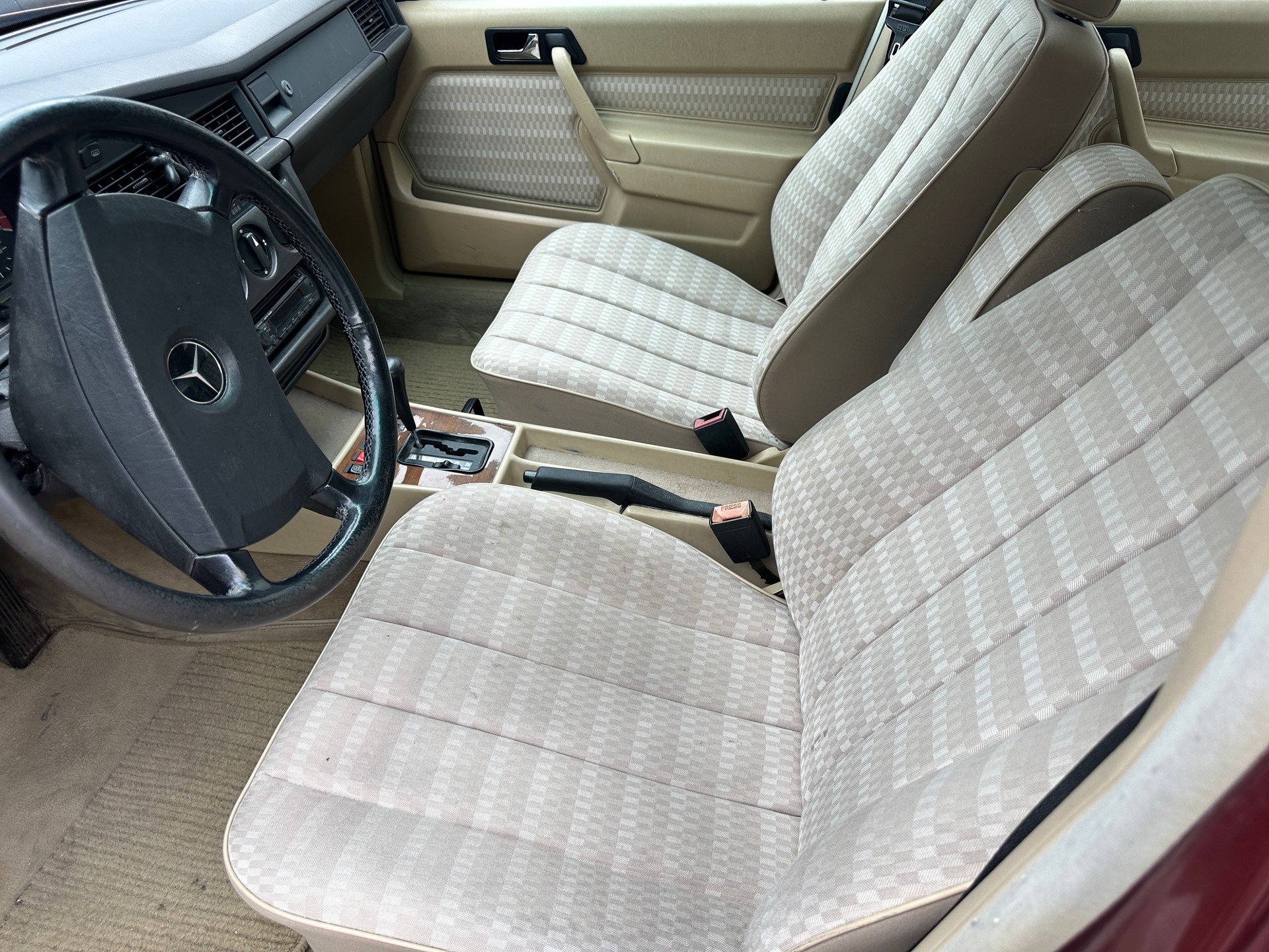 MERCEDES-BENZ 190 E 2.3-image-3