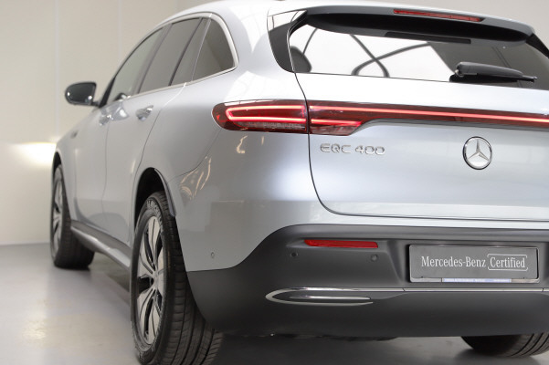 MERCEDES-BENZ EQC 400 4Matic-showroom-element-3