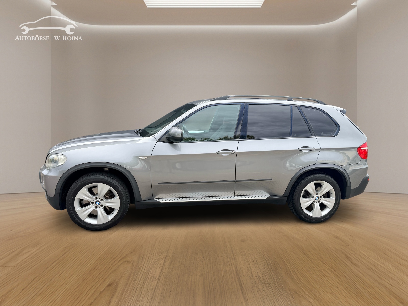 BMW X5 xDrive 48i (4.8i) Steptronic-image-5