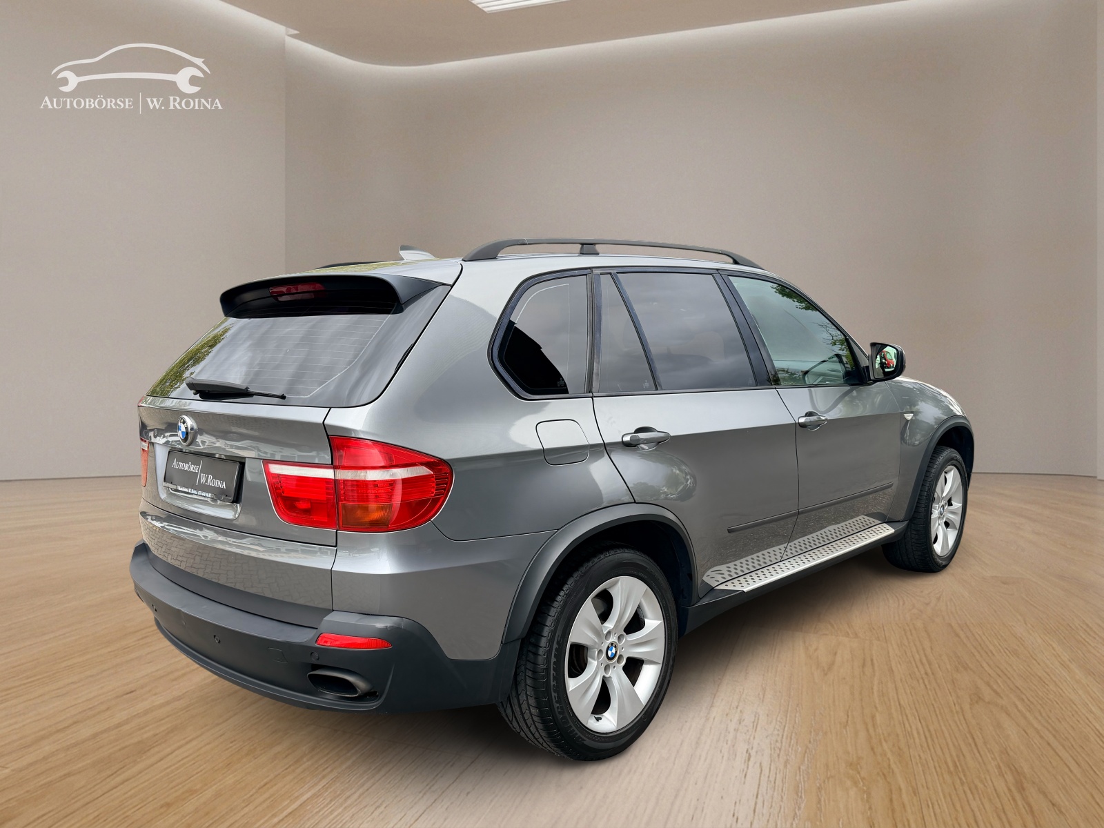 BMW X5 xDrive 48i (4.8i) Steptronic-image-2