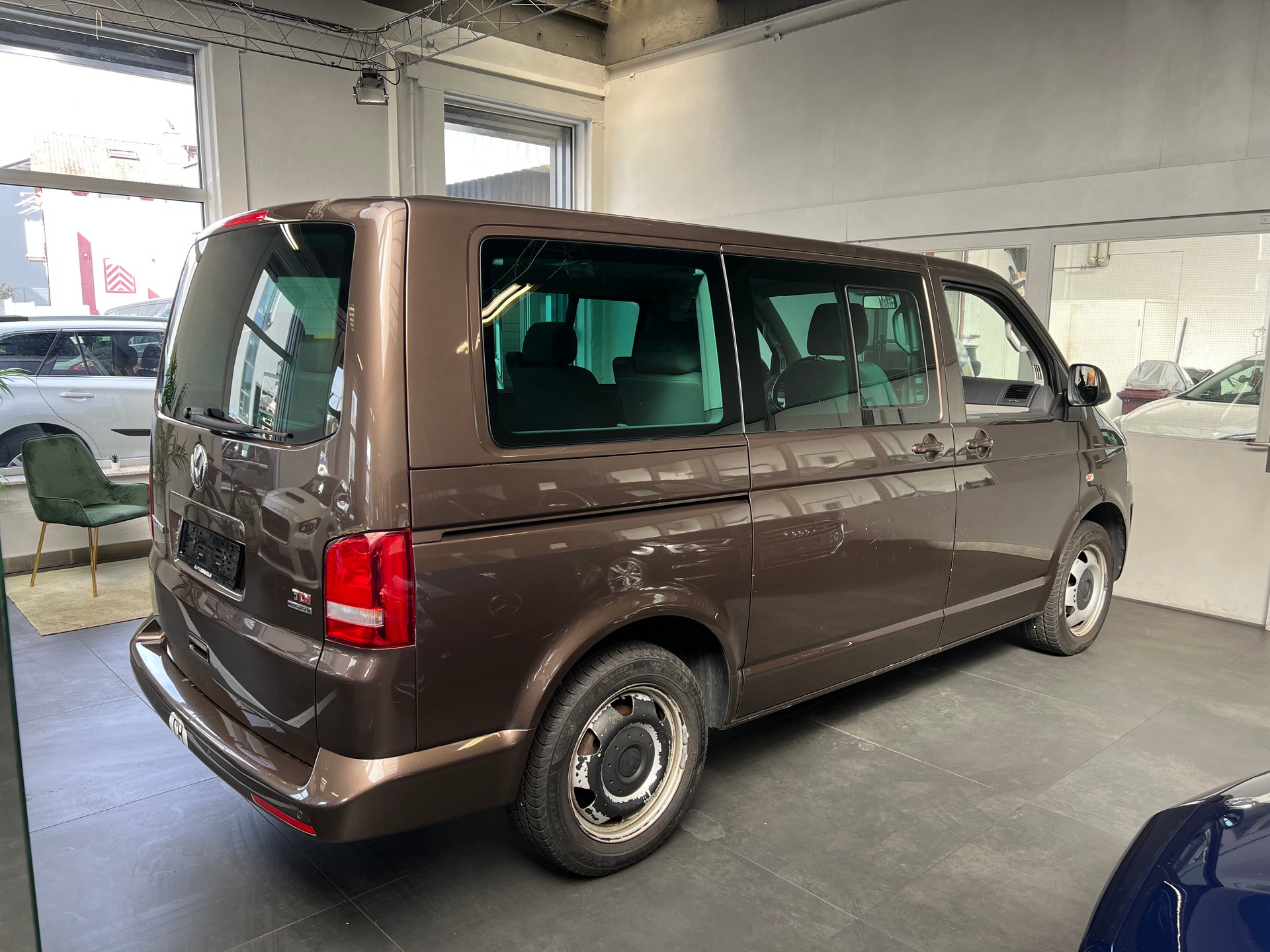 VW T5 Multivan 2.0 Bi-TDI CR Family Last Edition 4Mot-image-3