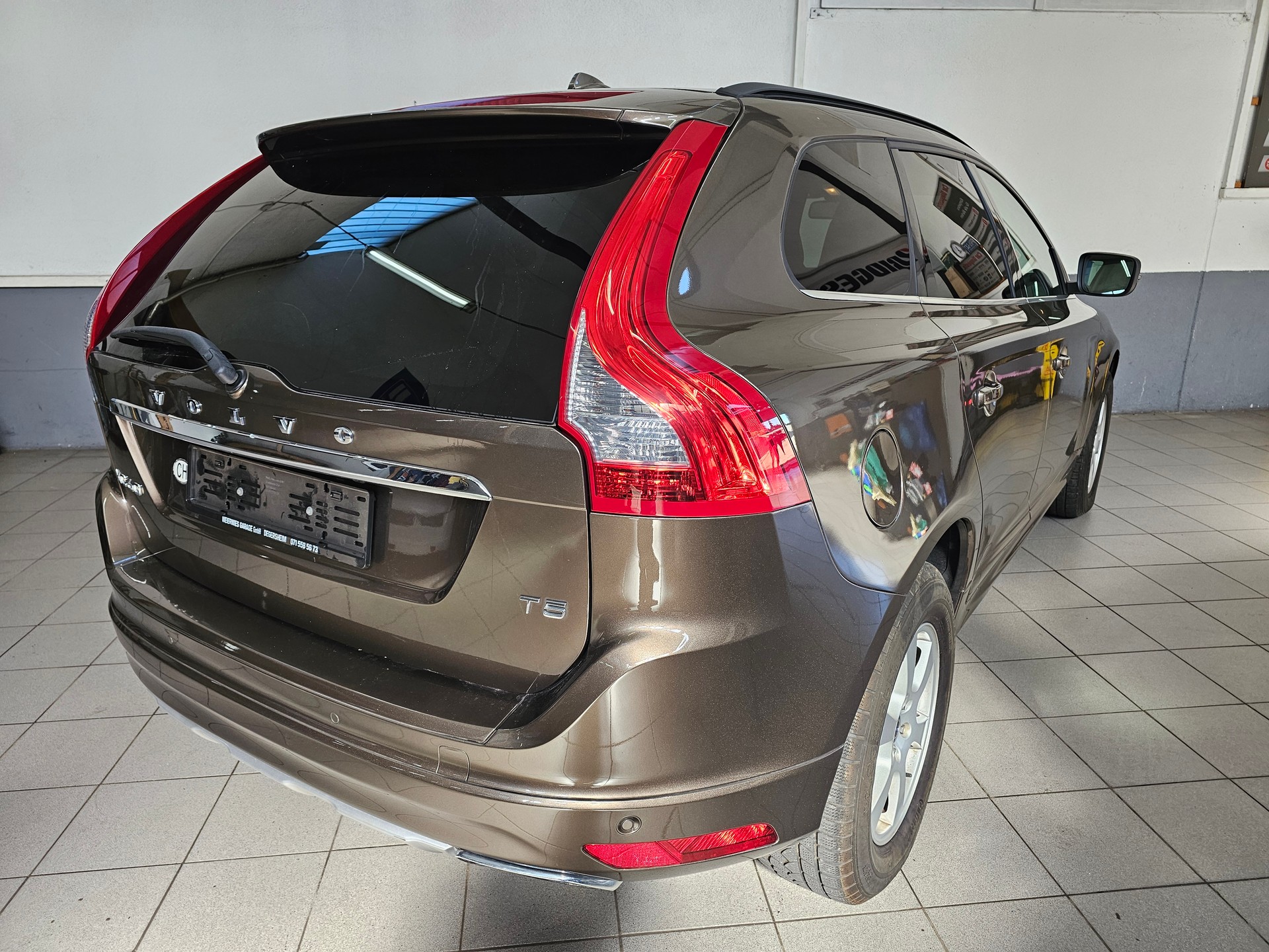 VOLVO XC60 T5 Kinetic Powershift-image-6
