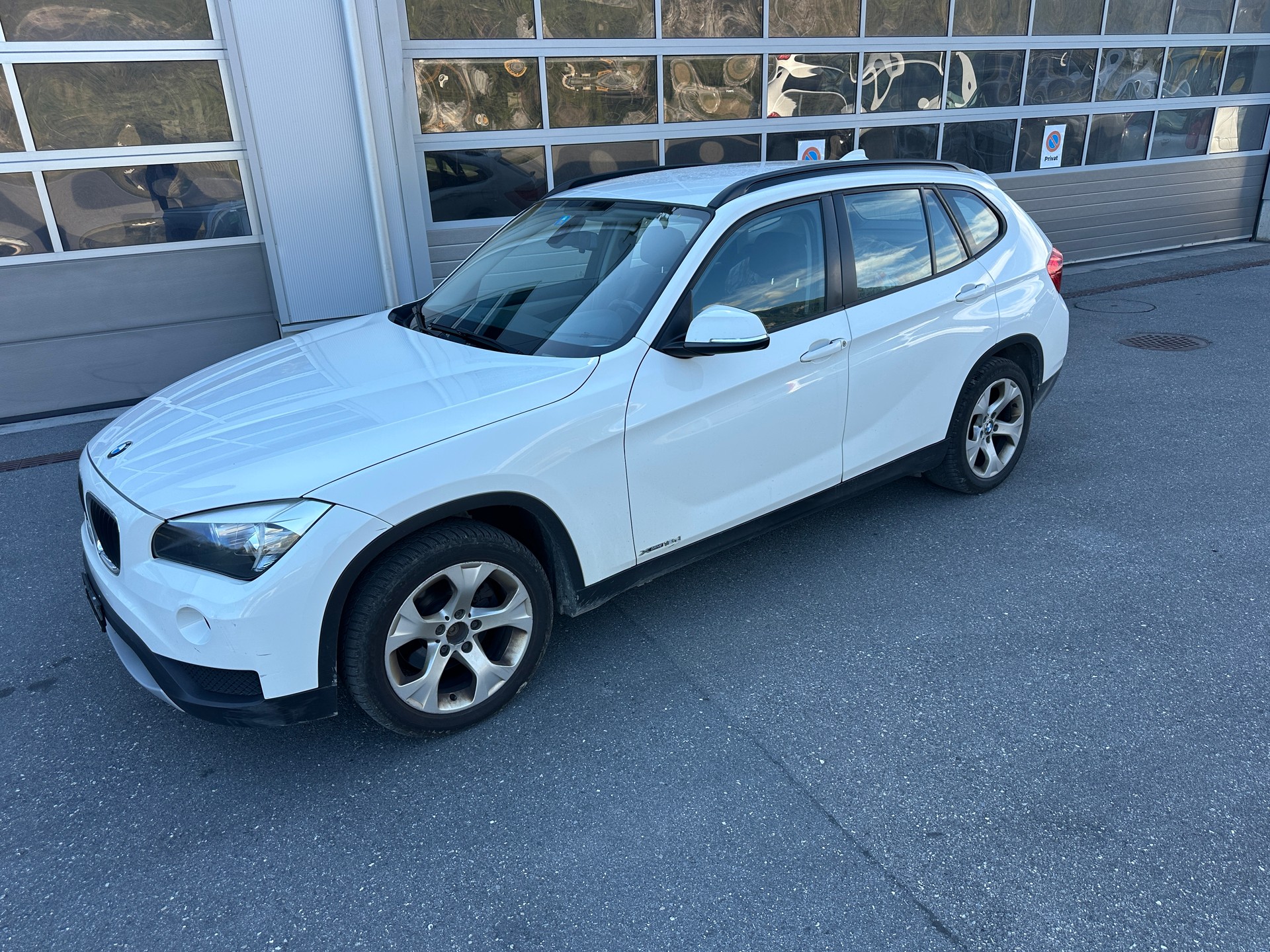 BMW X1 xDrive 18d-image-2