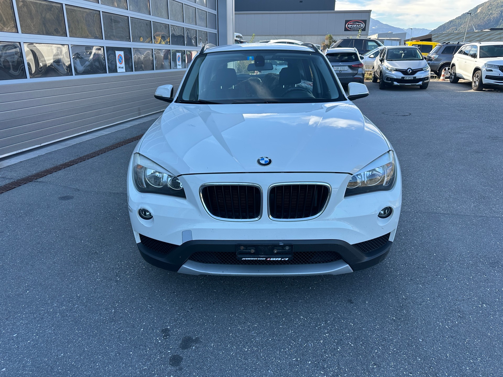 BMW X1 xDrive 18d-image-0