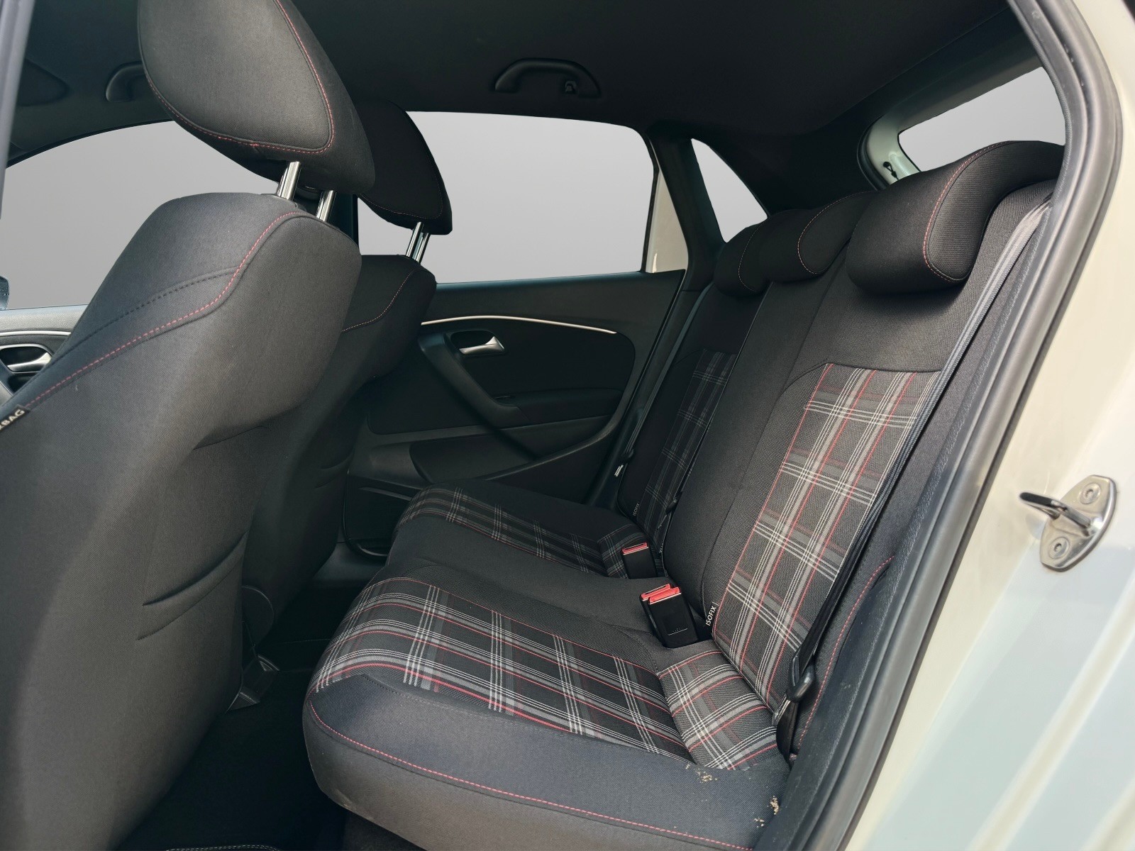 VW Polo 1.8 TSI GTI DSG-image-10
