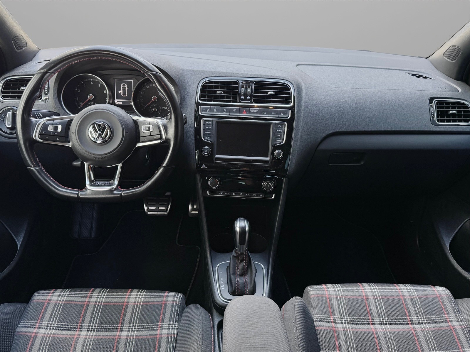 VW Polo 1.8 TSI GTI DSG-image-8