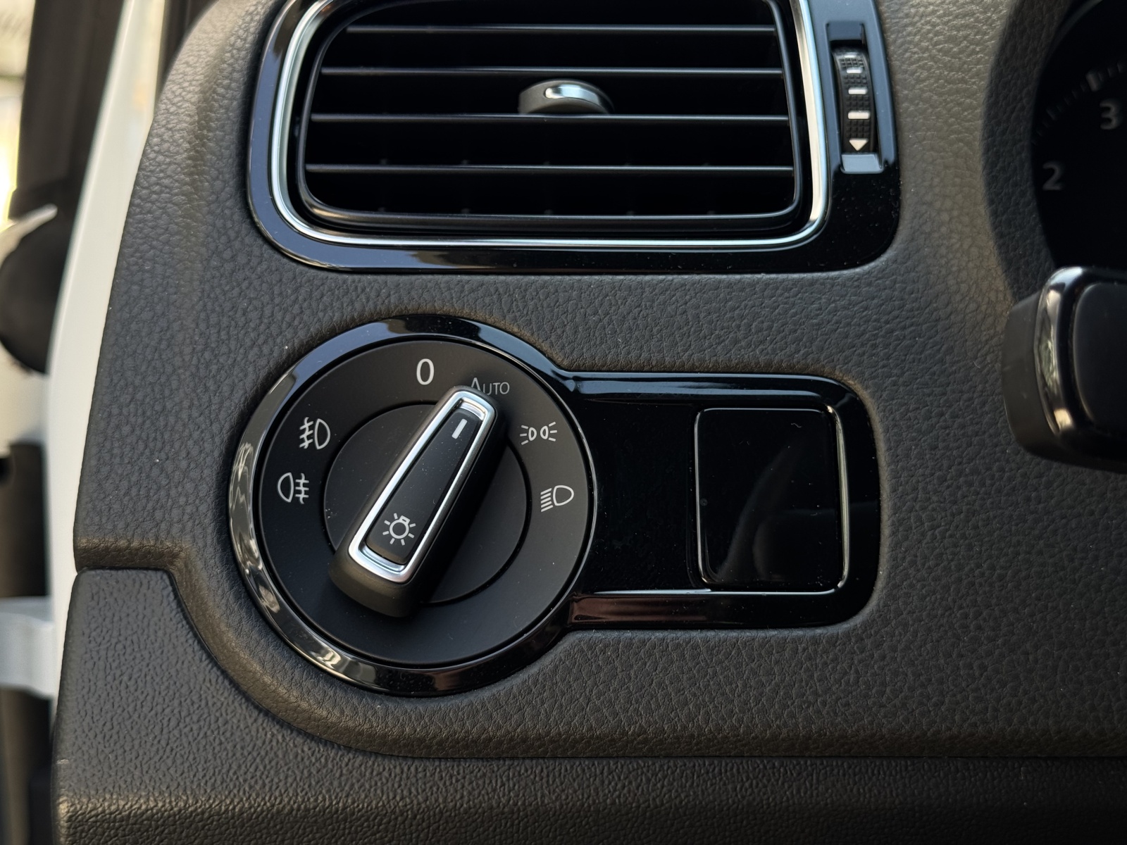 VW Polo 1.8 TSI GTI DSG-image-17