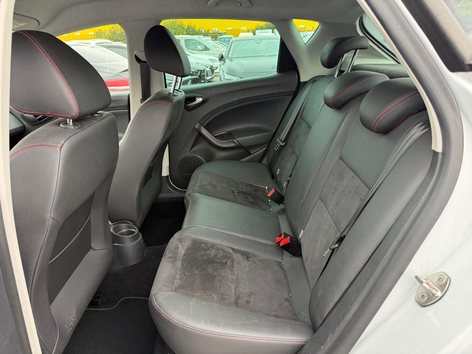 SEAT Ibiza 1.0 TSI 110 FR-image-13
