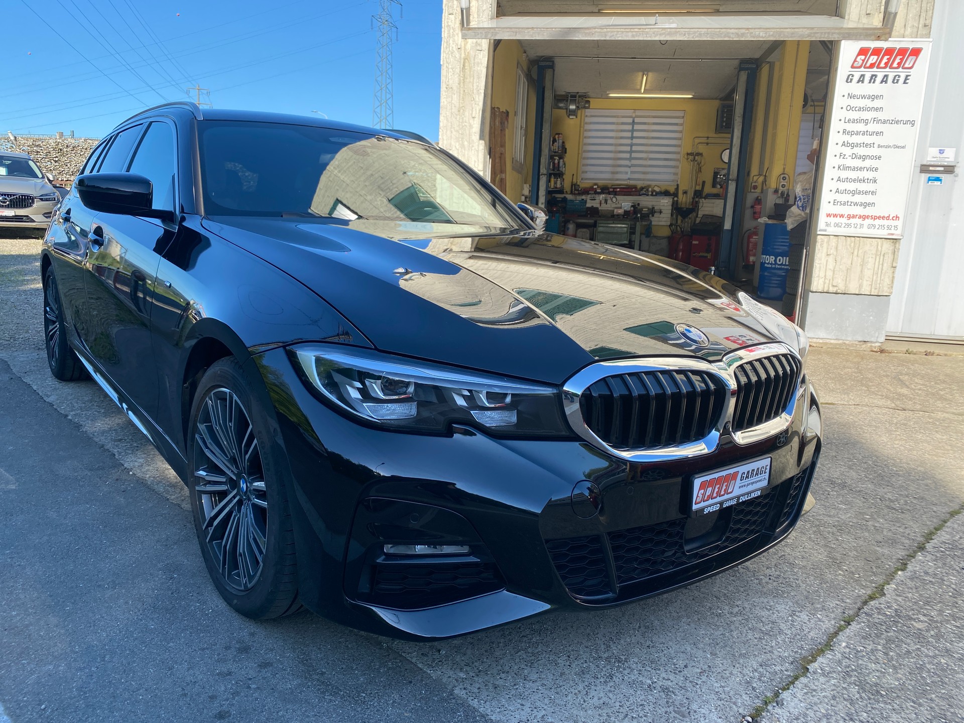 BMW 320d xDrive 48V Touring M Sport Steptronic-image-1