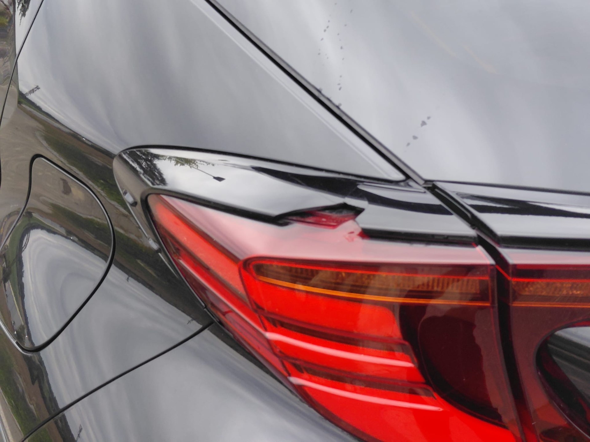 TOYOTA C-HR 1.8 HSD CVT Comfort-image-9