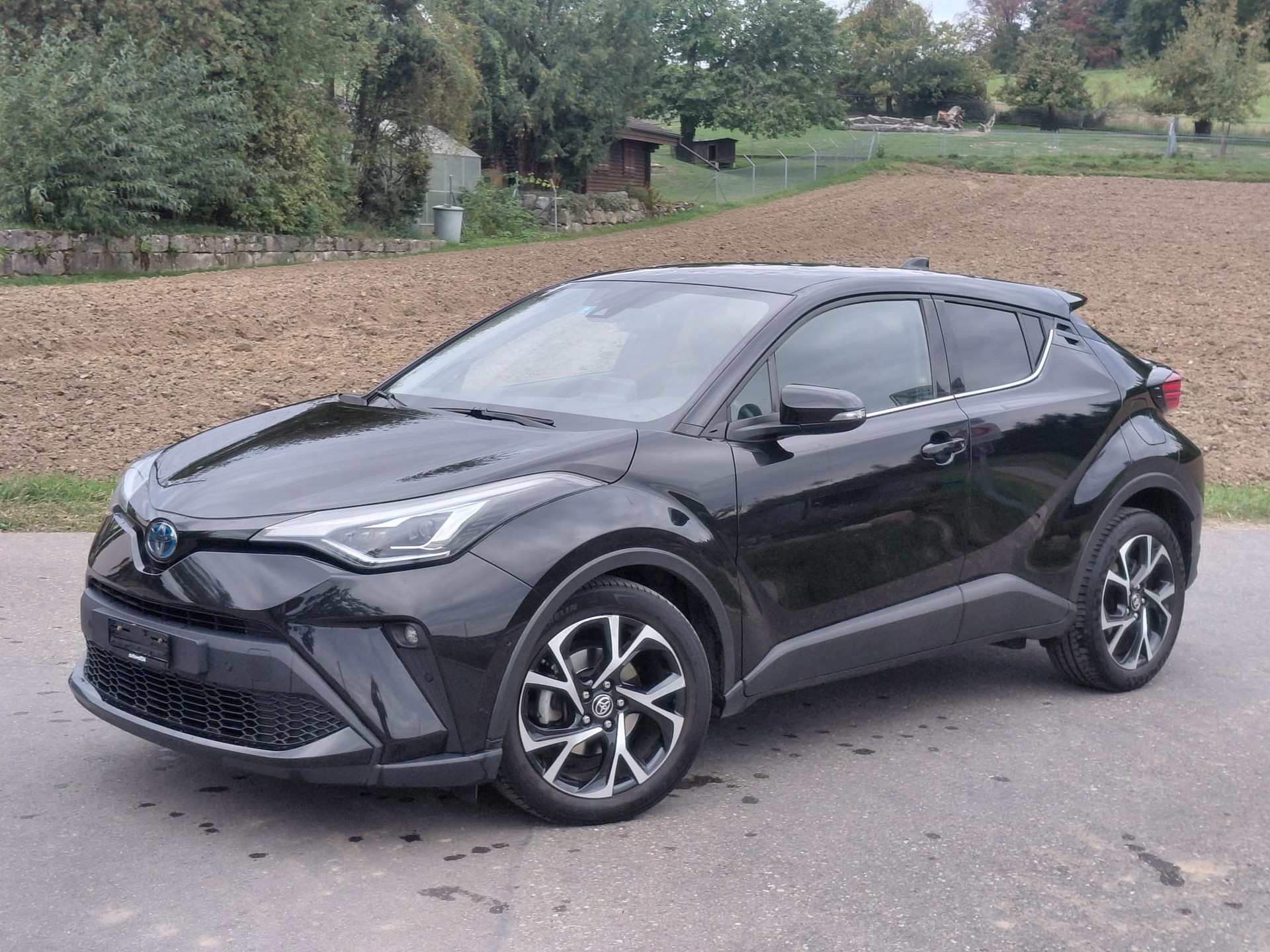 TOYOTA C-HR 1.8 HSD CVT Comfort-image-0