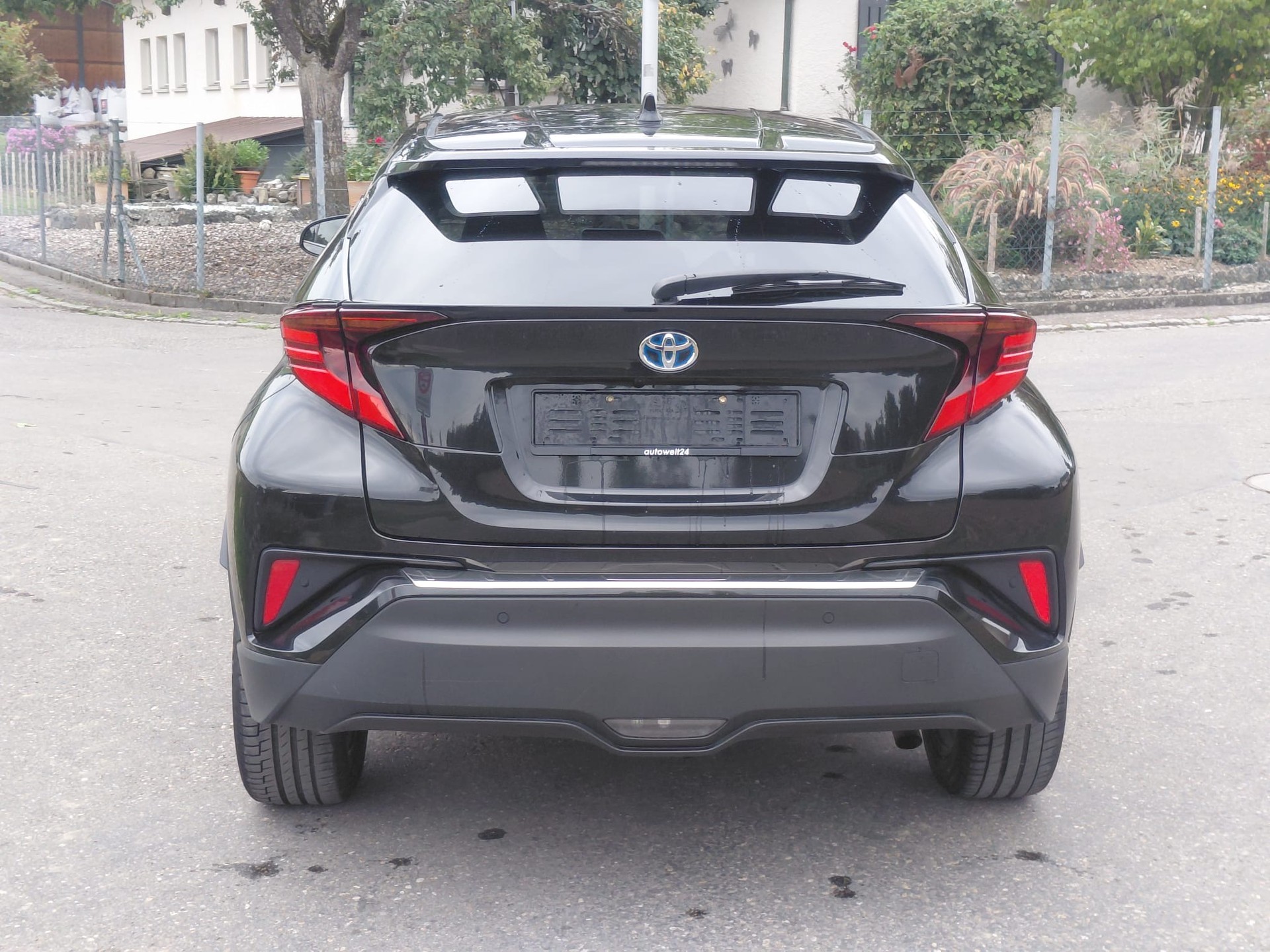 TOYOTA C-HR 1.8 HSD CVT Comfort-image-7