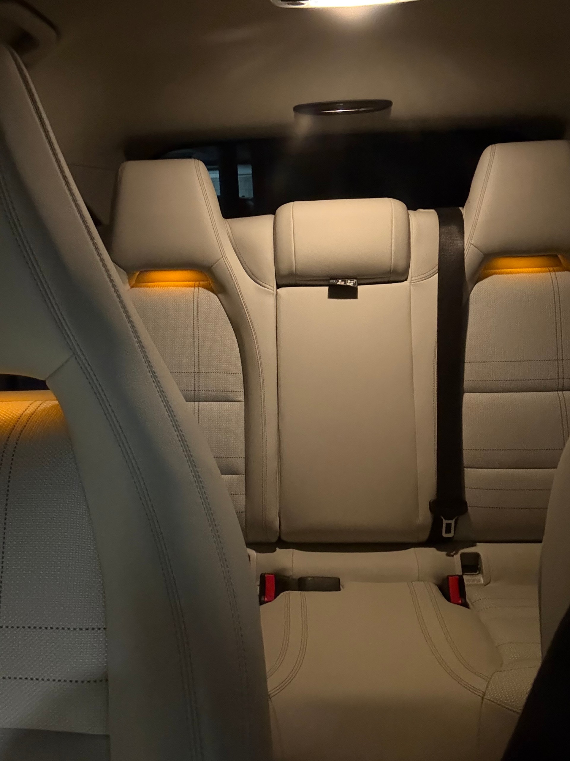 MERCEDES-BENZ A 180 BlueEF Edition-image-4