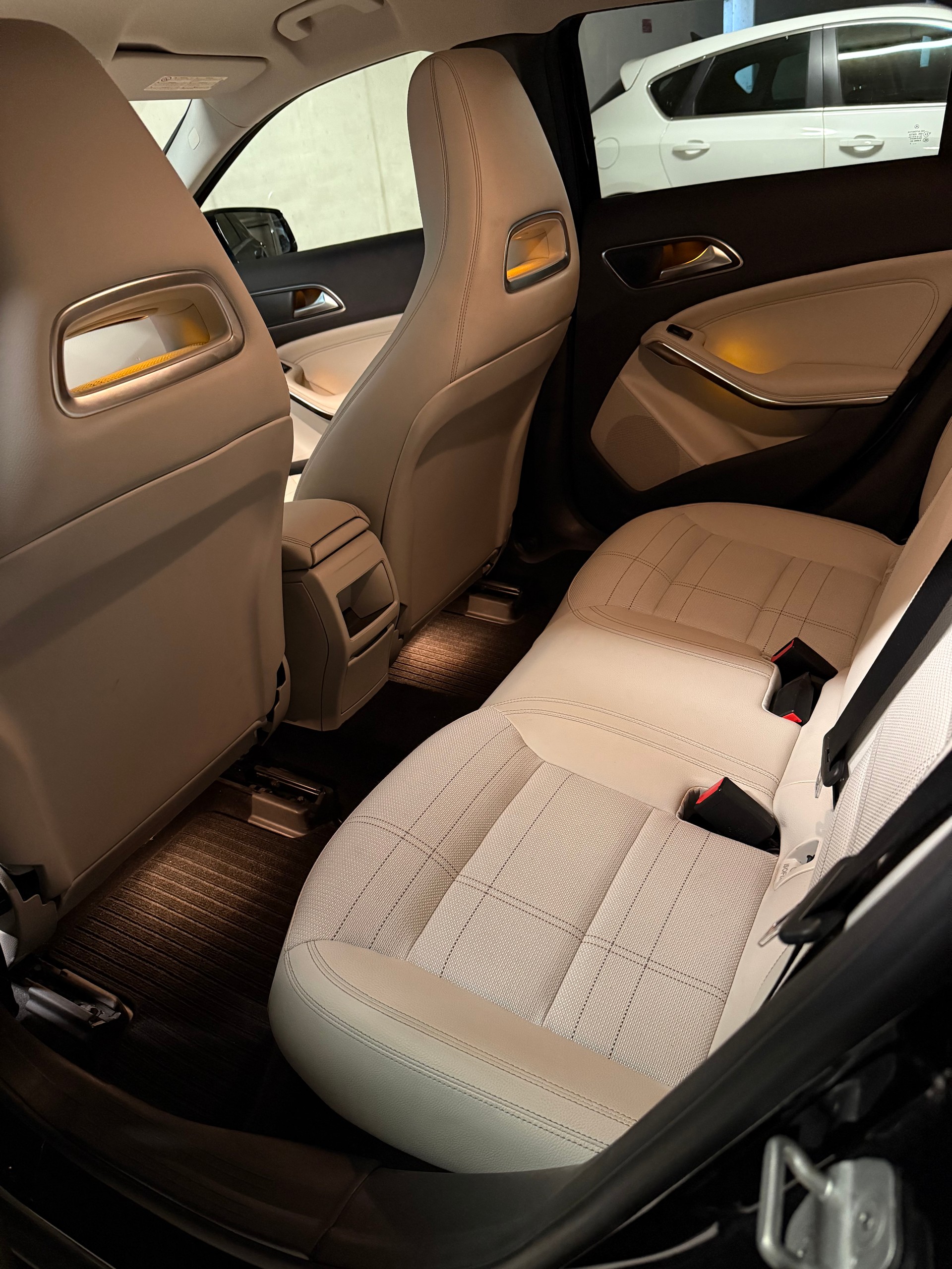 MERCEDES-BENZ A 180 BlueEF Edition-image-3